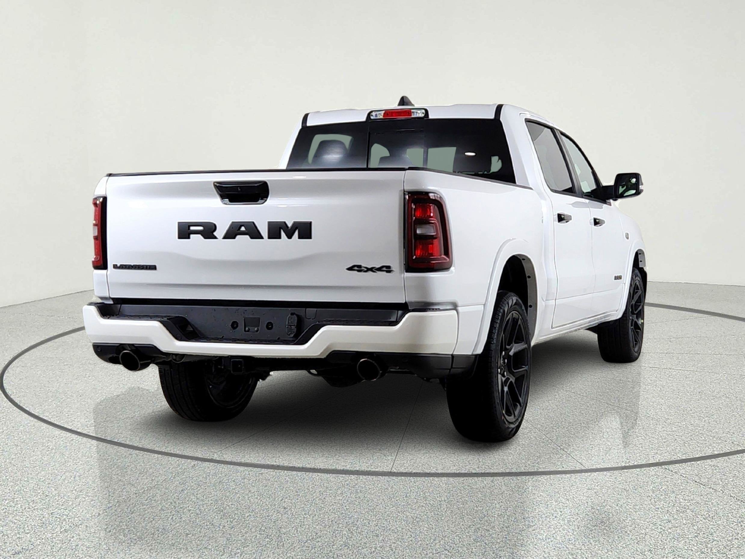 2026 RAM Ram 1500 RAM 1500 LARAMIE CREW CAB 4X4 (144.5 IN WB 5 FT 7 IN BOX)