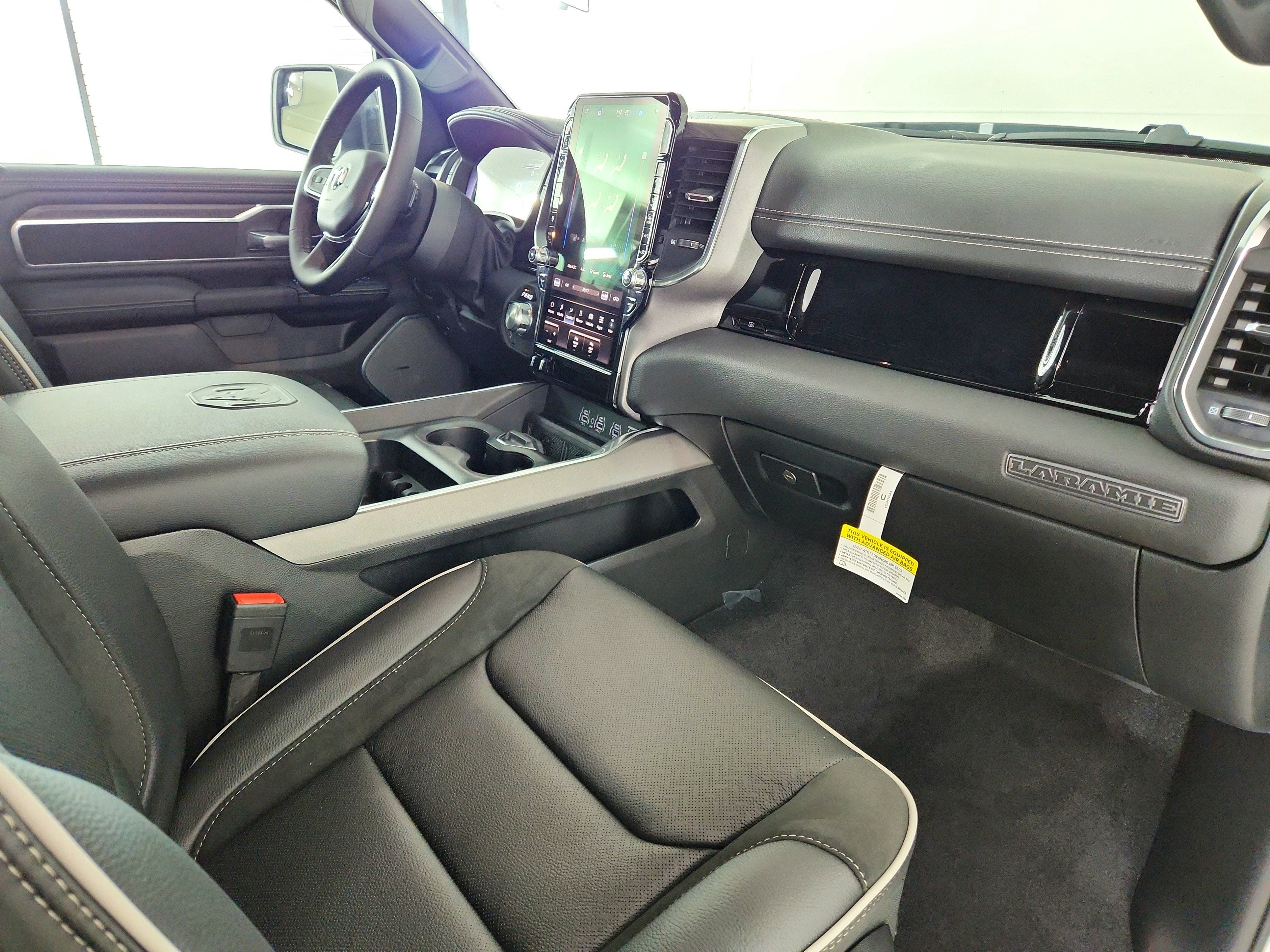 2026 RAM Ram 1500 RAM 1500 LARAMIE CREW CAB 4X4 (144.5 IN WB 5 FT 7 IN BOX)