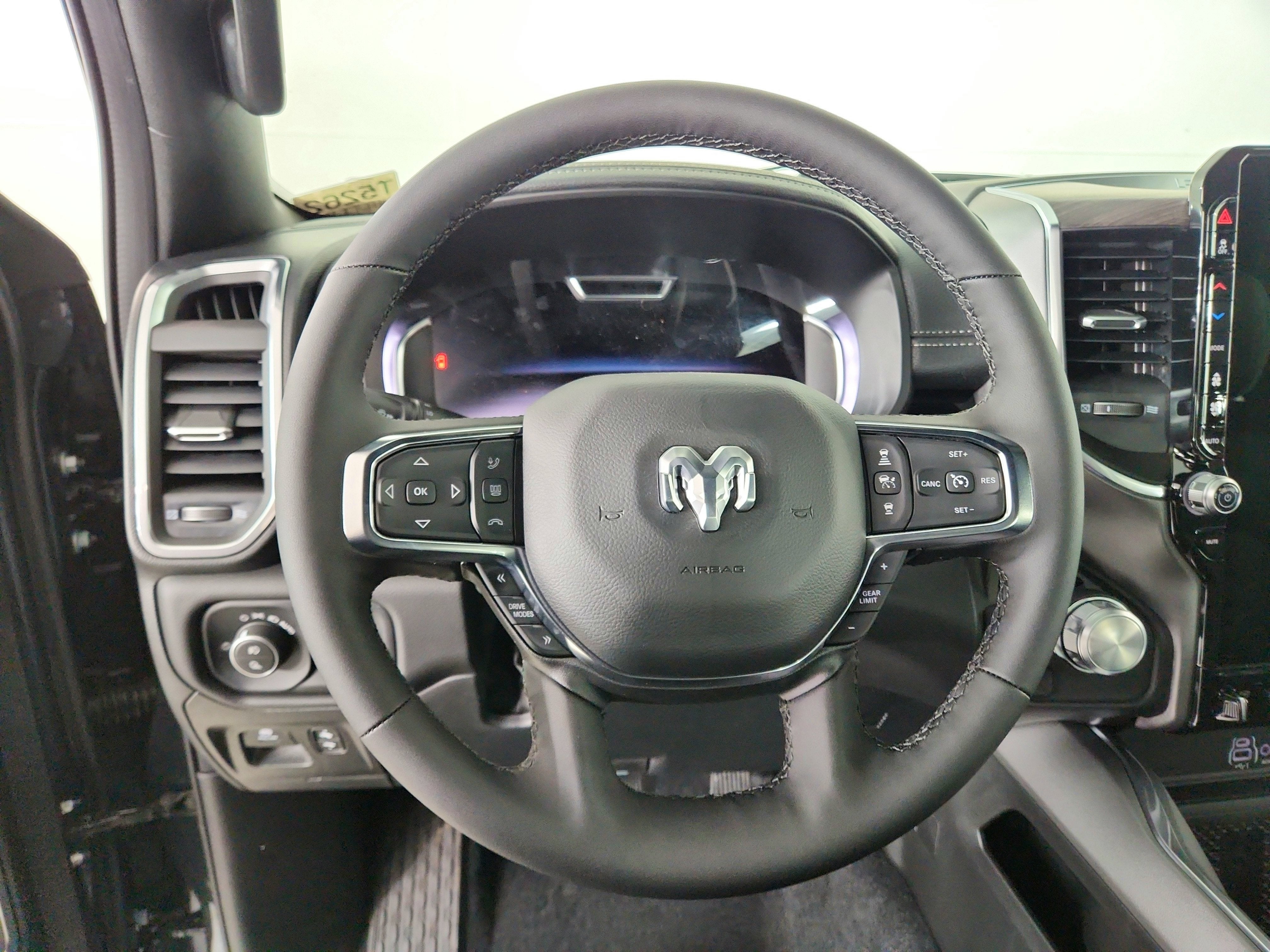 2026 RAM Ram 1500 RAM 1500 LARAMIE CREW CAB 4X4 (144.5 IN WB 5 FT 7 IN BOX)