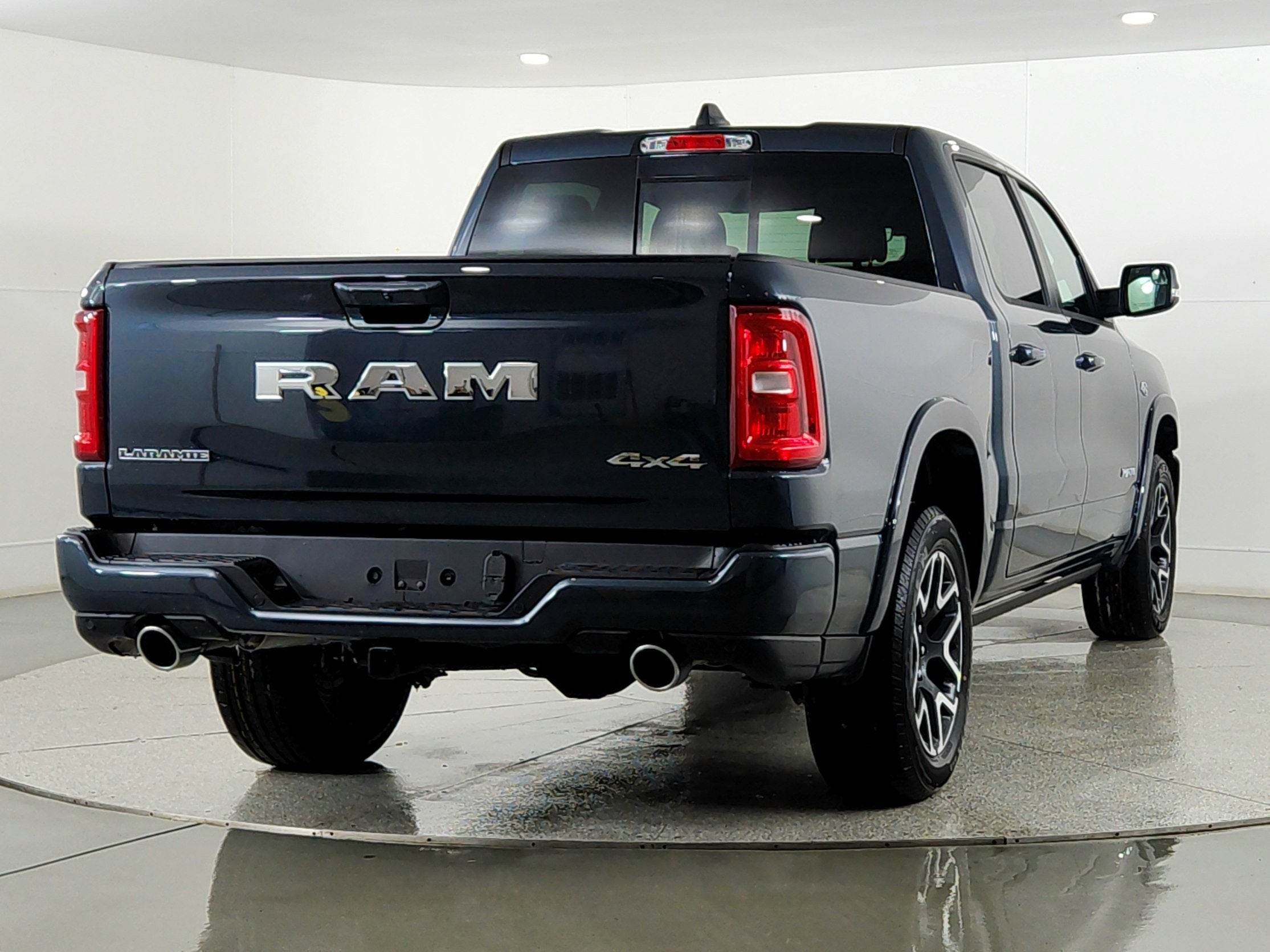 2026 RAM Ram 1500 RAM 1500 LARAMIE CREW CAB 4X4 (144.5 IN WB 5 FT 7 IN BOX)