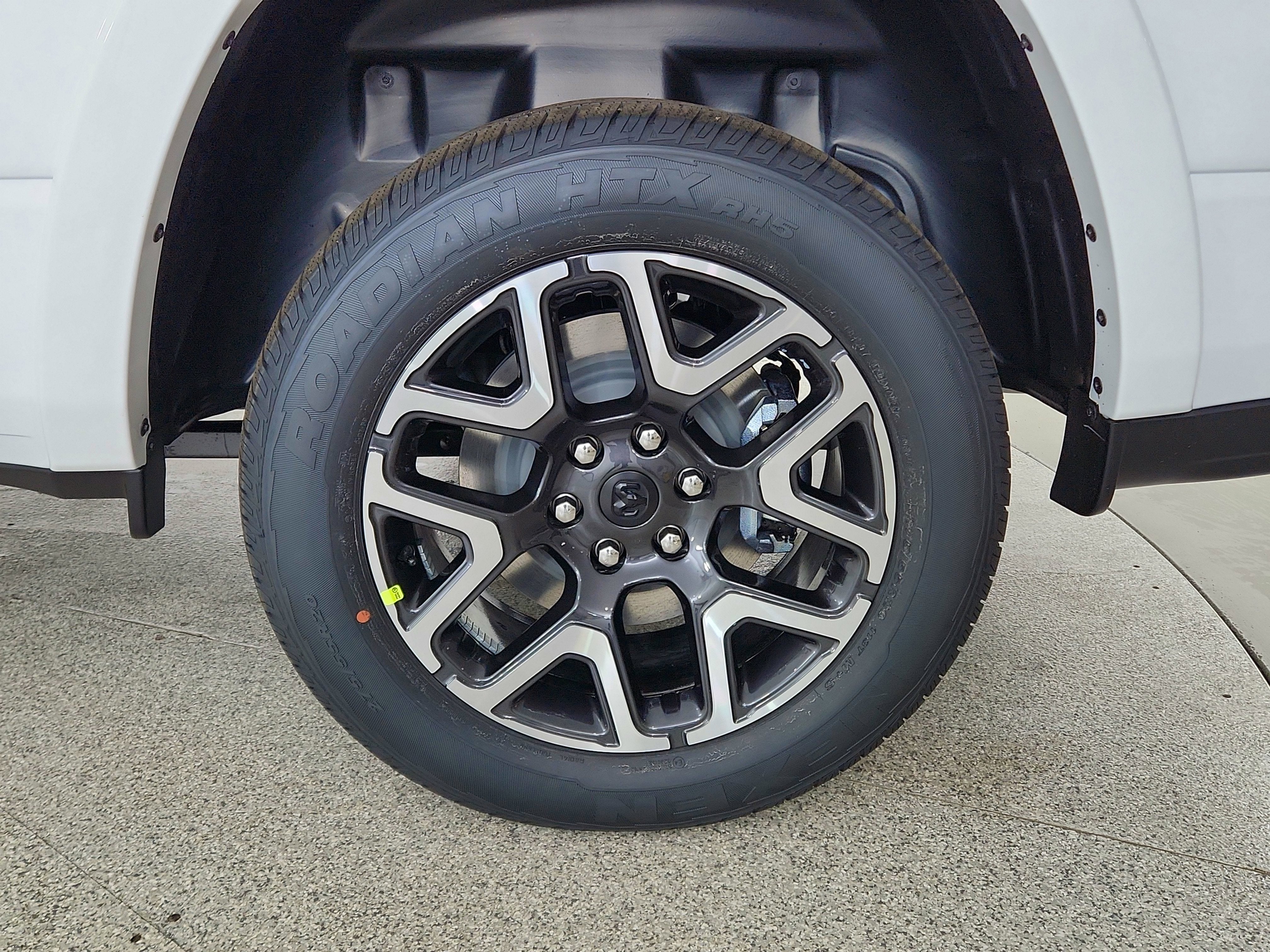 2026 RAM Ram 1500 RAM 1500 LARAMIE CREW CAB 4X4 (144.5 IN WB 5 FT 7 IN BOX)