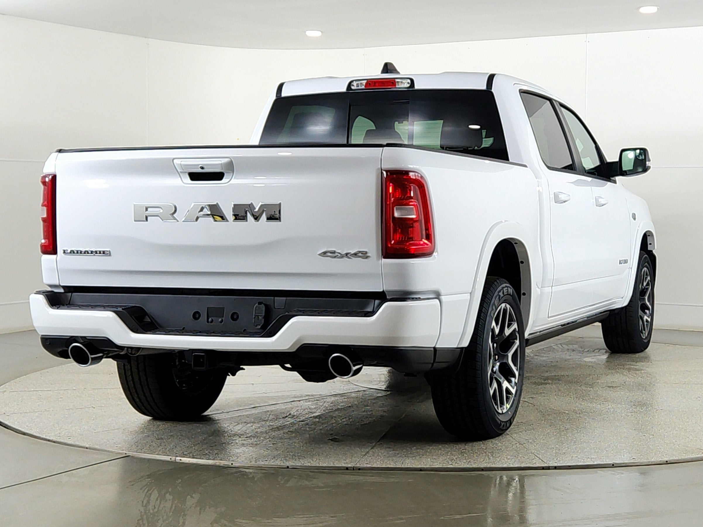 2026 RAM Ram 1500 RAM 1500 LARAMIE CREW CAB 4X4 (144.5 IN WB 5 FT 7 IN BOX)