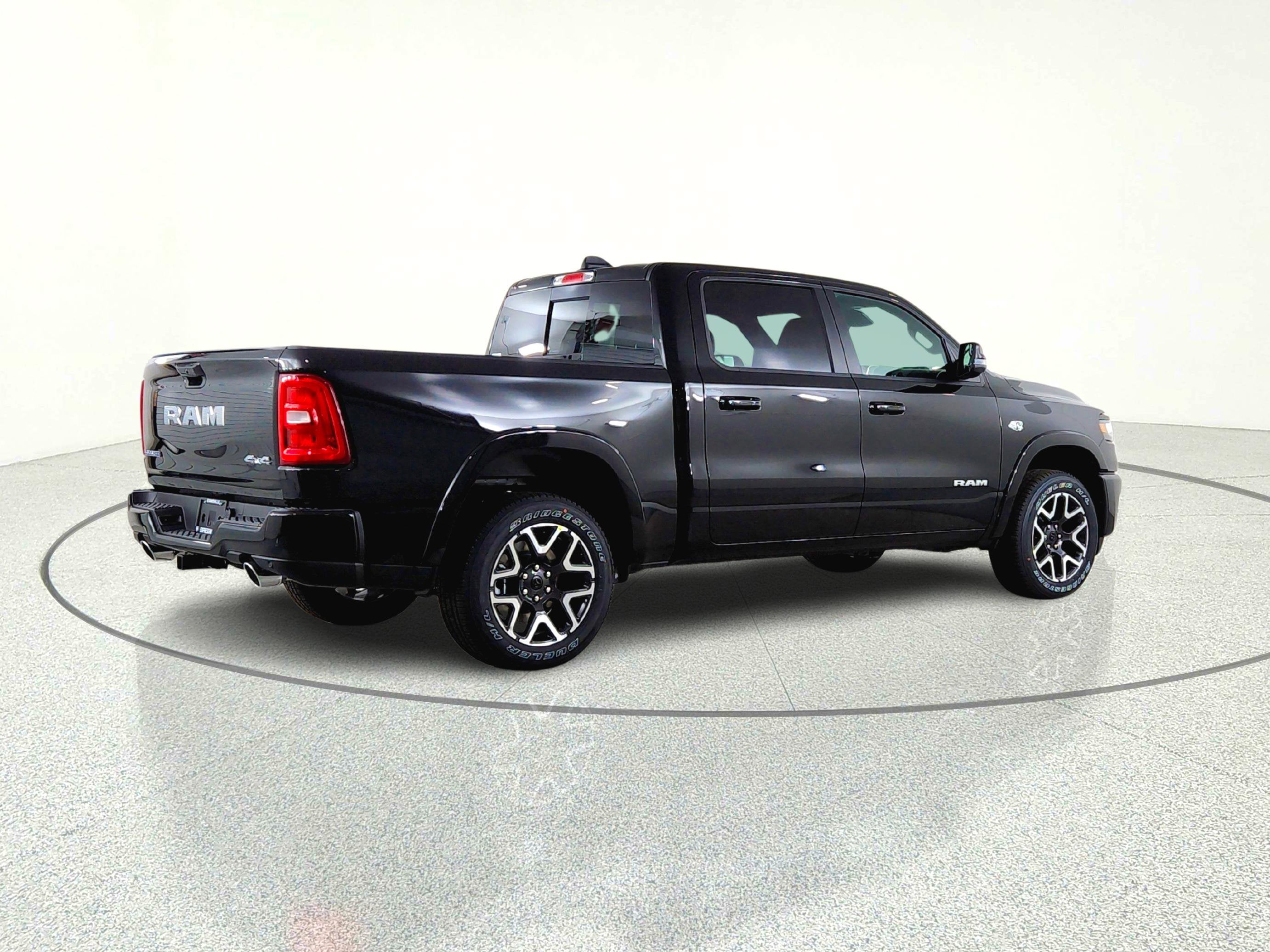 2026 RAM Ram 1500 RAM 1500 LARAMIE CREW CAB 4X4 (144.5 IN WB 5 FT 7 IN BOX)