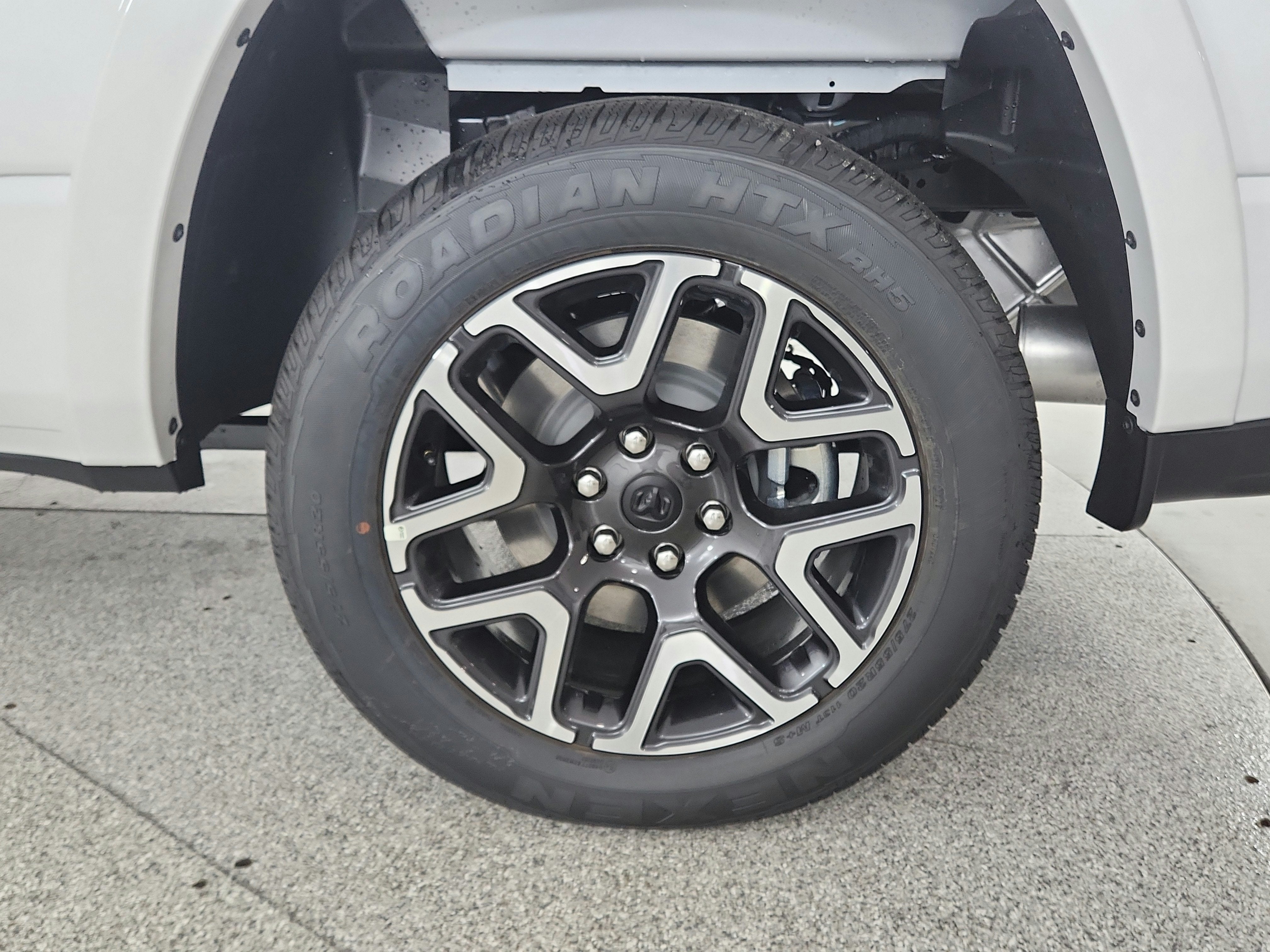 2027 RAM Ram 1500 Laramie 4x4 Crew Cab 5'7" Box
