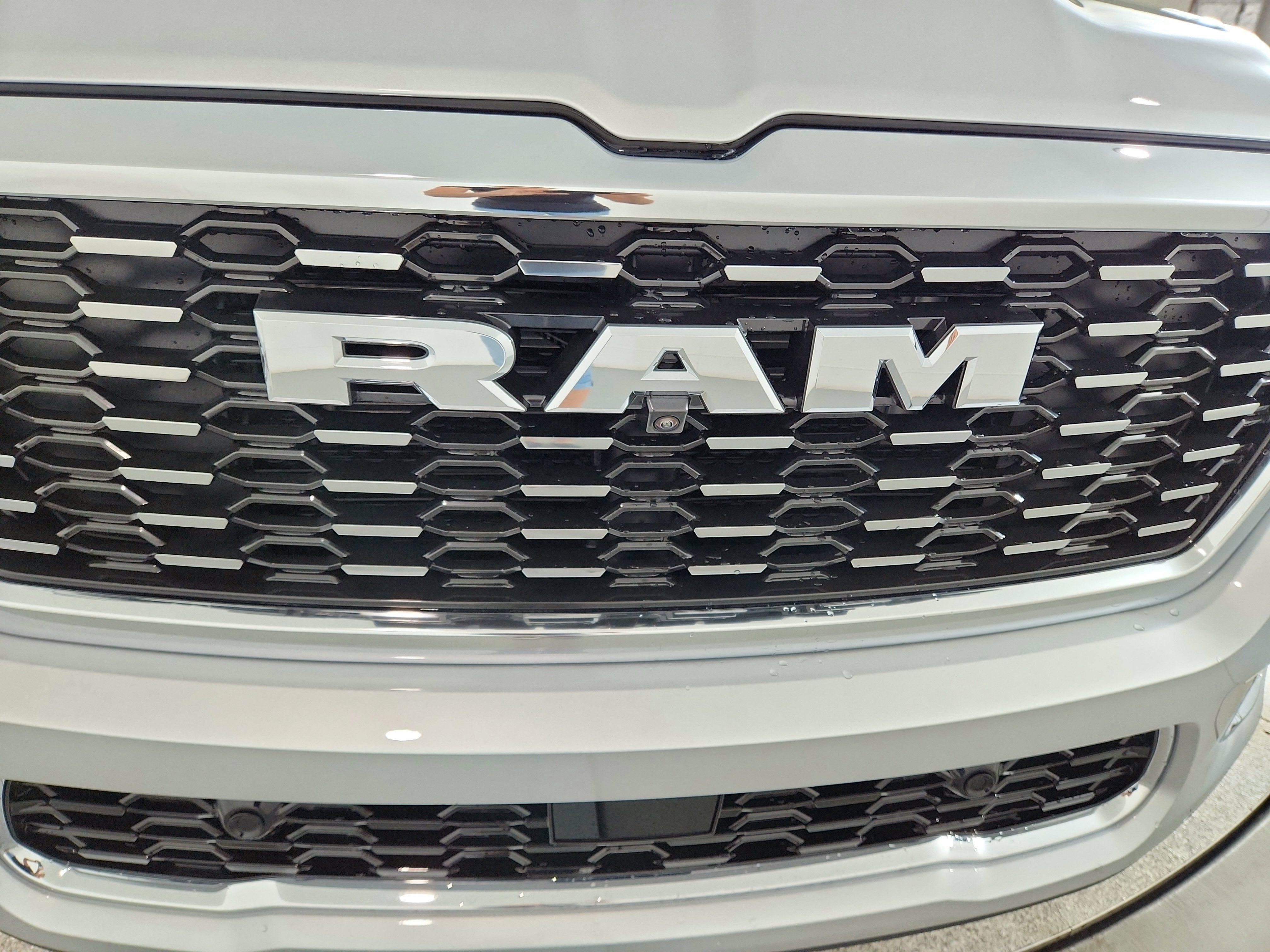 2026 RAM Ram 1500 RAM 1500 TUNGSTEN CREW CAB 4X4 (144.5 IN WB 5 FT 7 IN BOX)