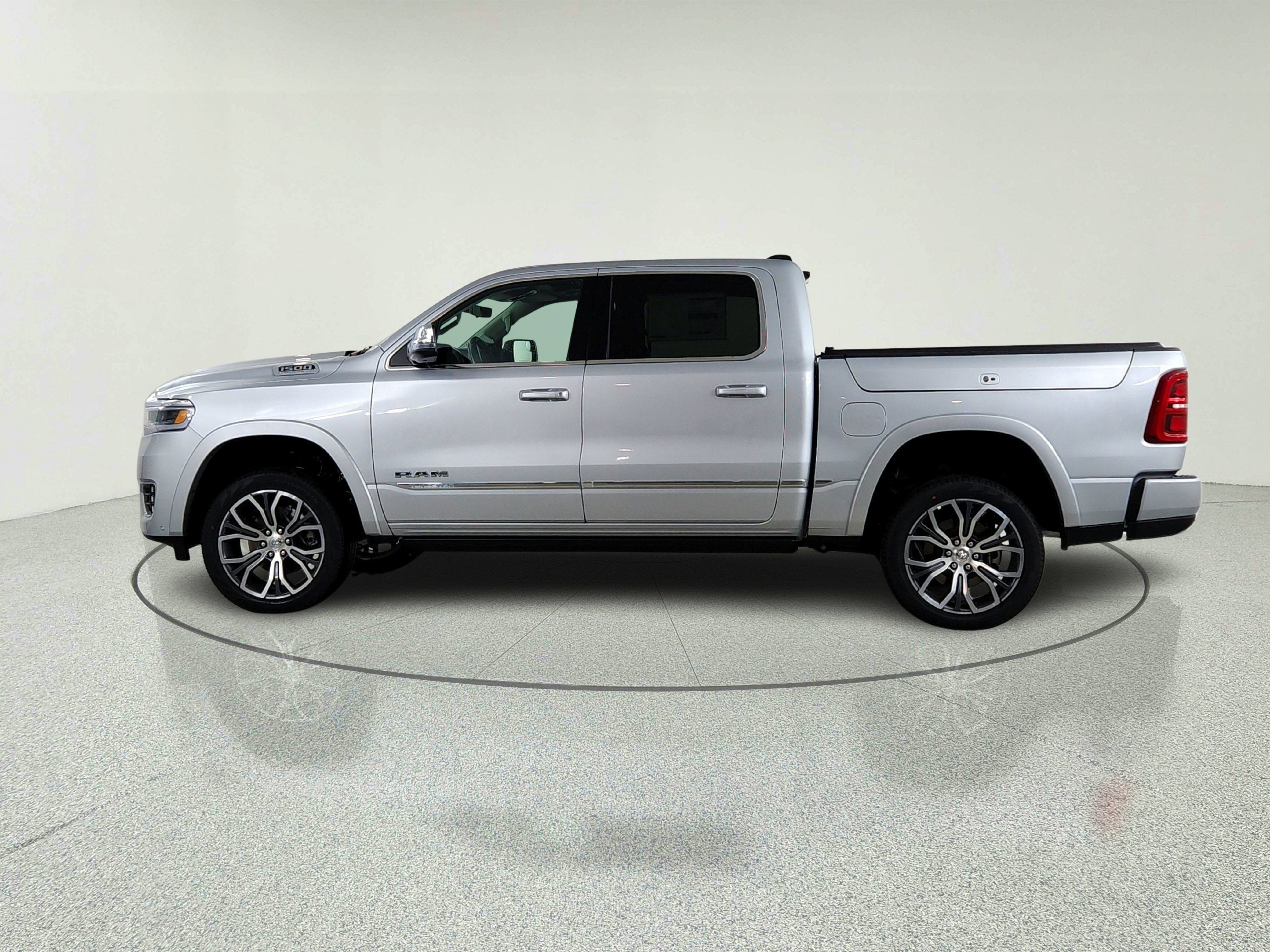 2026 RAM Ram 1500 RAM 1500 TUNGSTEN CREW CAB 4X4 (144.5 IN WB 5 FT 7 IN BOX)
