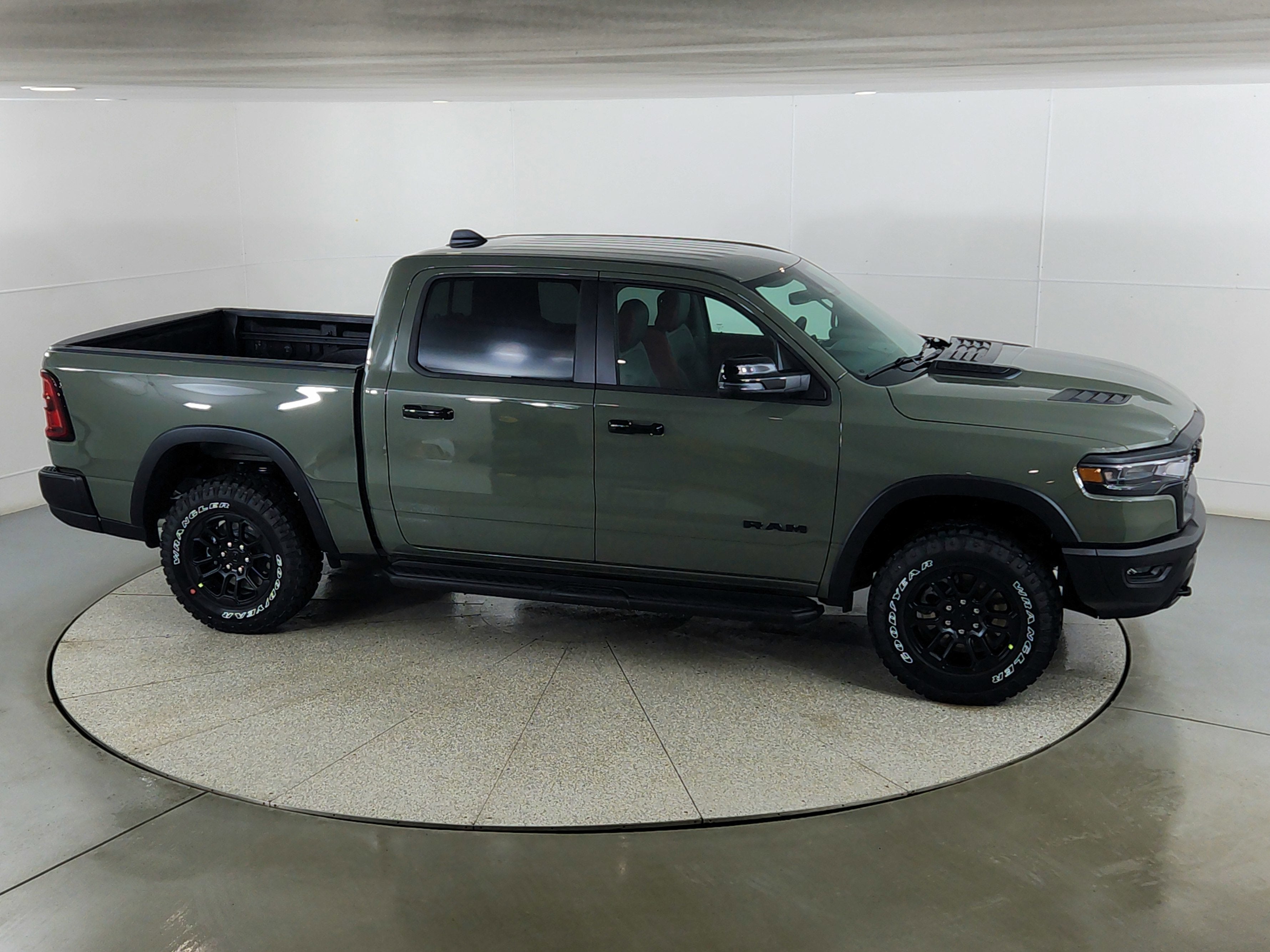 2026 RAM Ram 1500 RAM 1500 REBEL CREW CAB 4X4 (144.5 IN WB 5 FT 7 IN BOX)