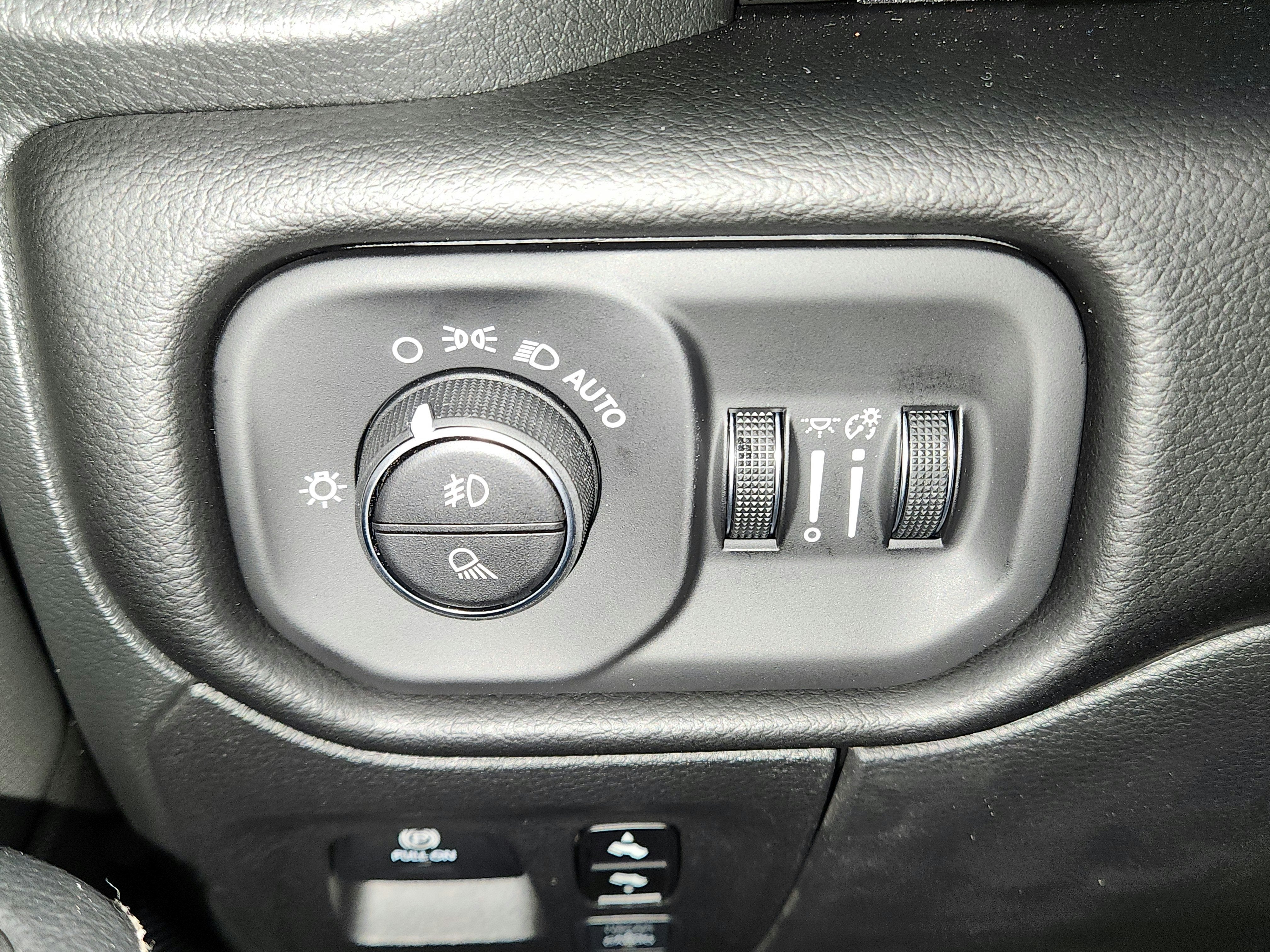 2027 RAM Ram 1500 Rebel 4x4 Crew Cab 5'7" Box