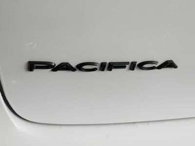 2027 Chrysler Pacifica Select FWD