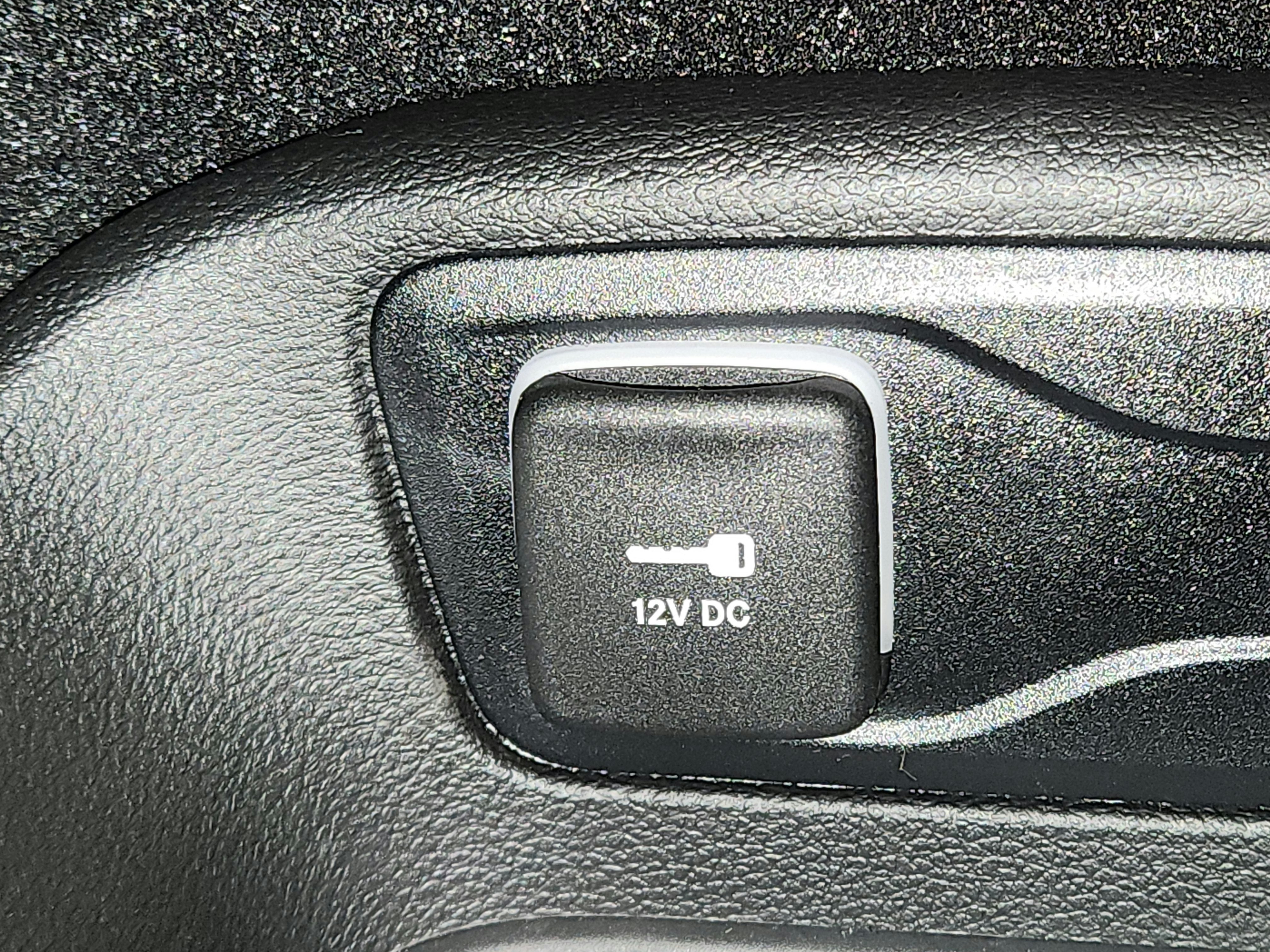 2027 Chrysler Pacifica Select FWD