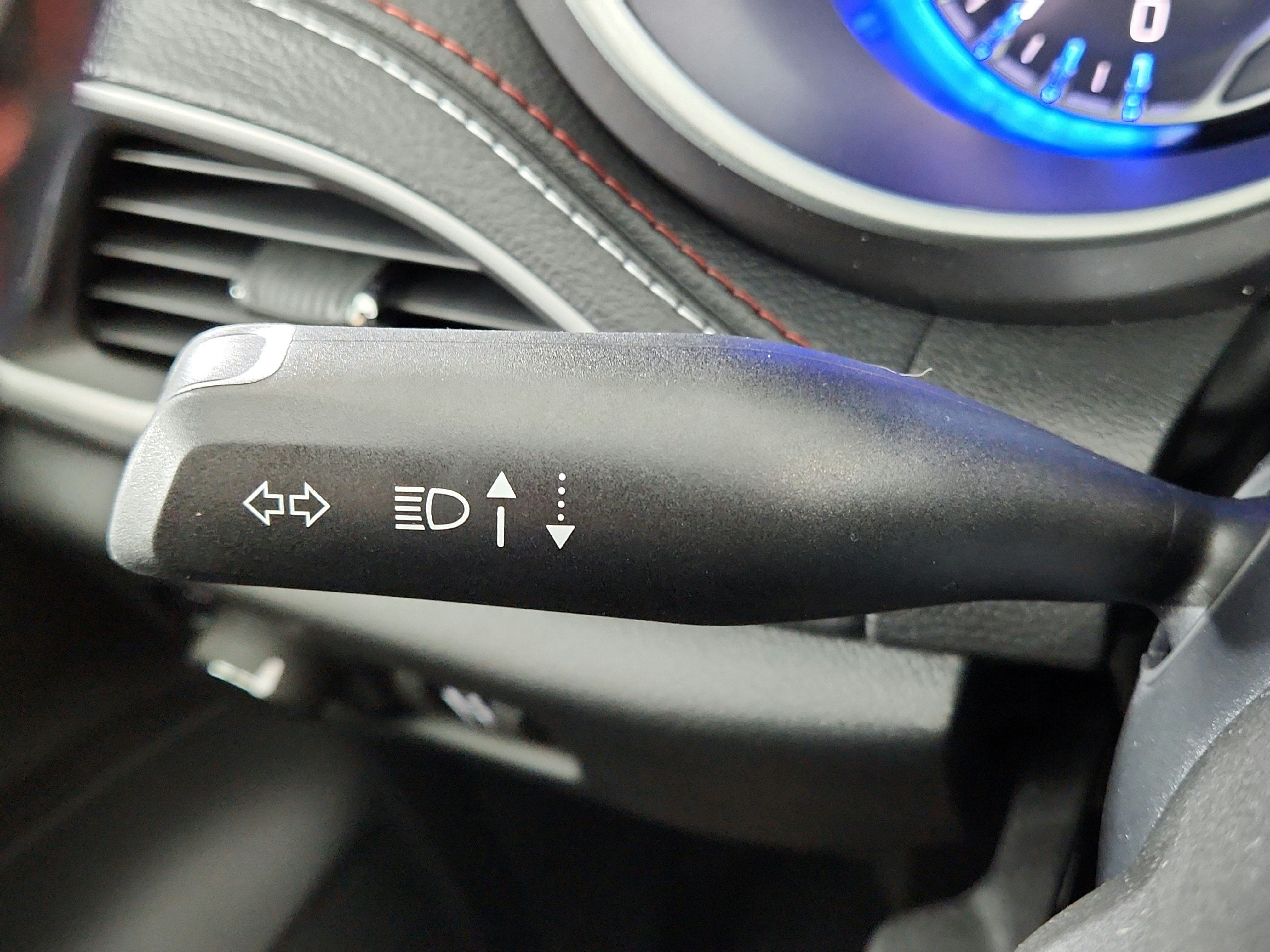2027 Chrysler Pacifica Select FWD
