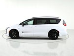 2027 Chrysler Pacifica Select FWD