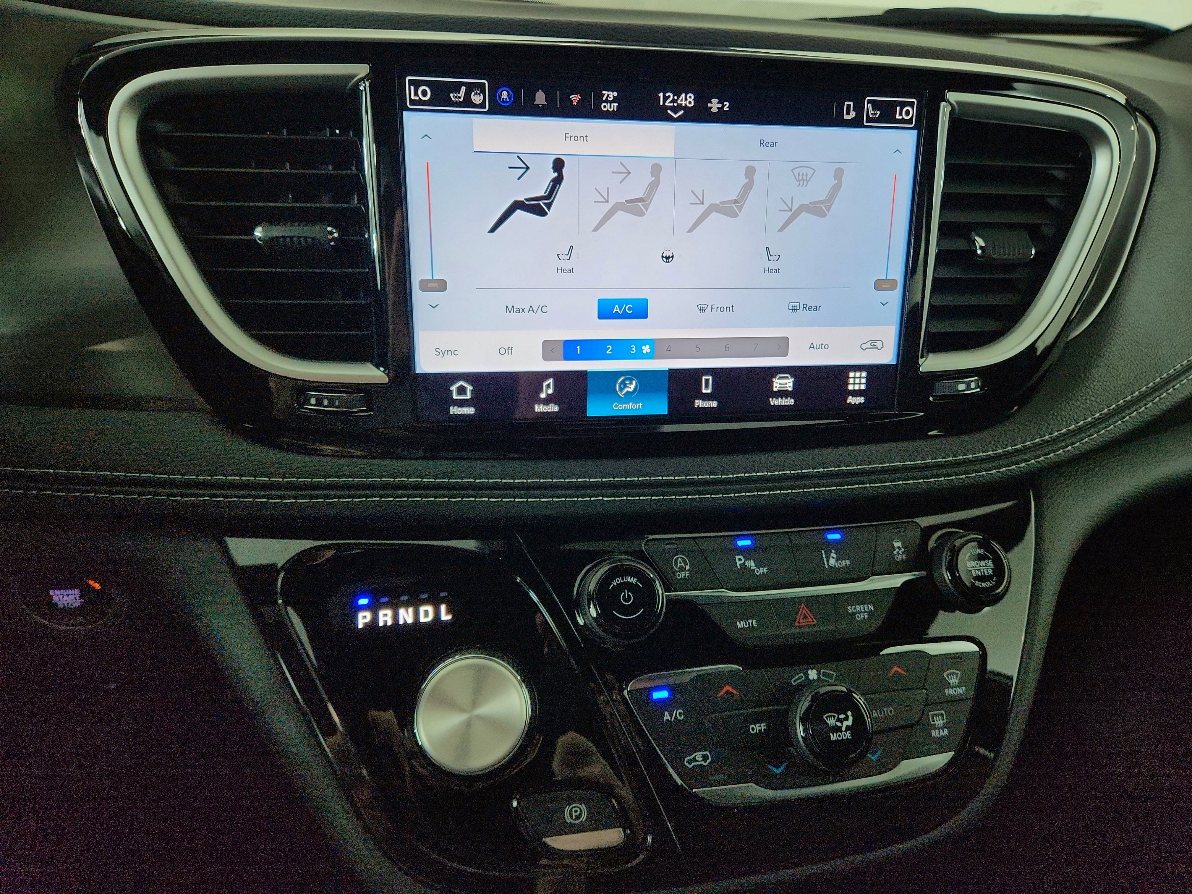 2026 Chrysler Pacifica Select