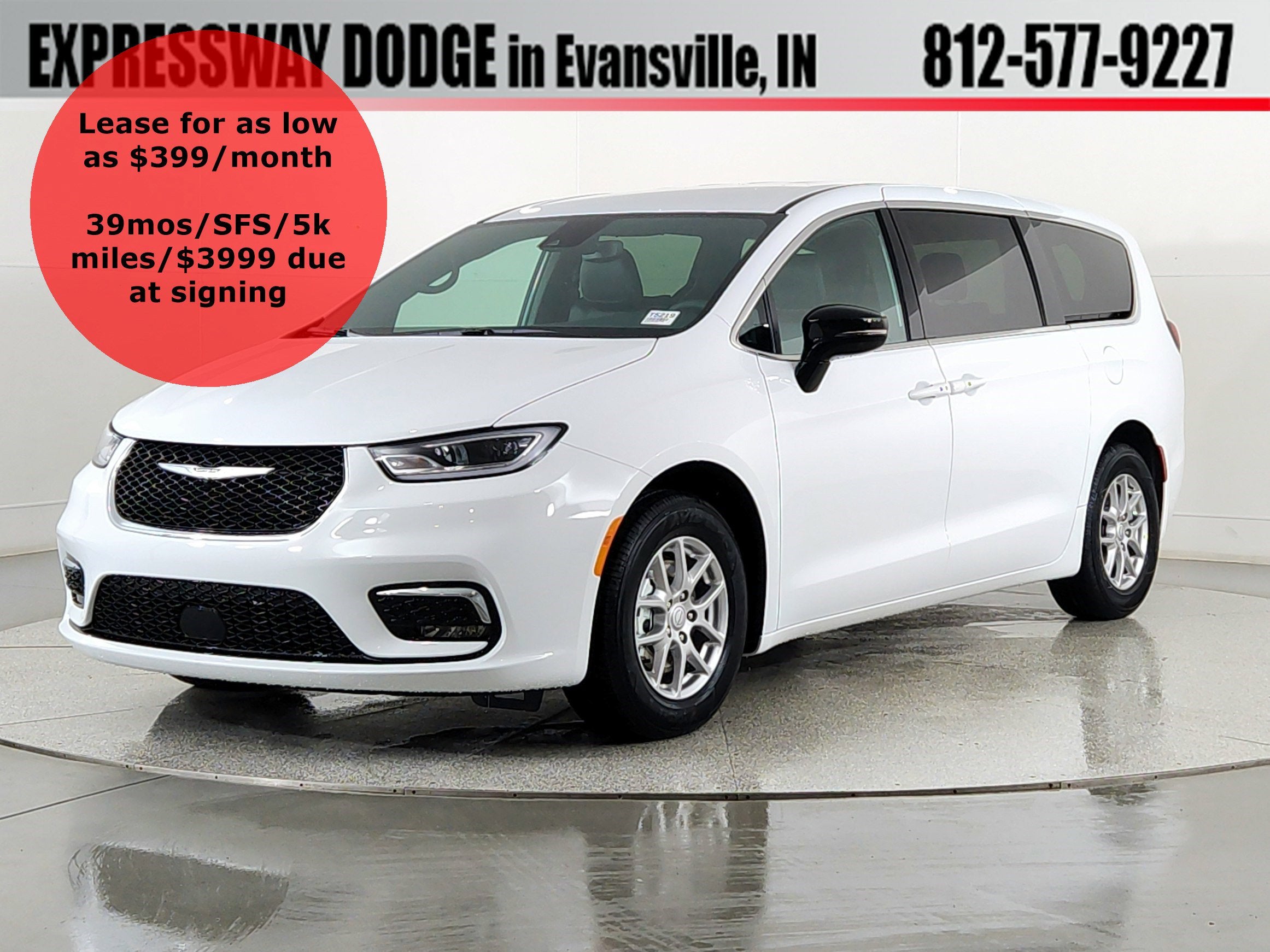 2026 Chrysler Pacifica Select