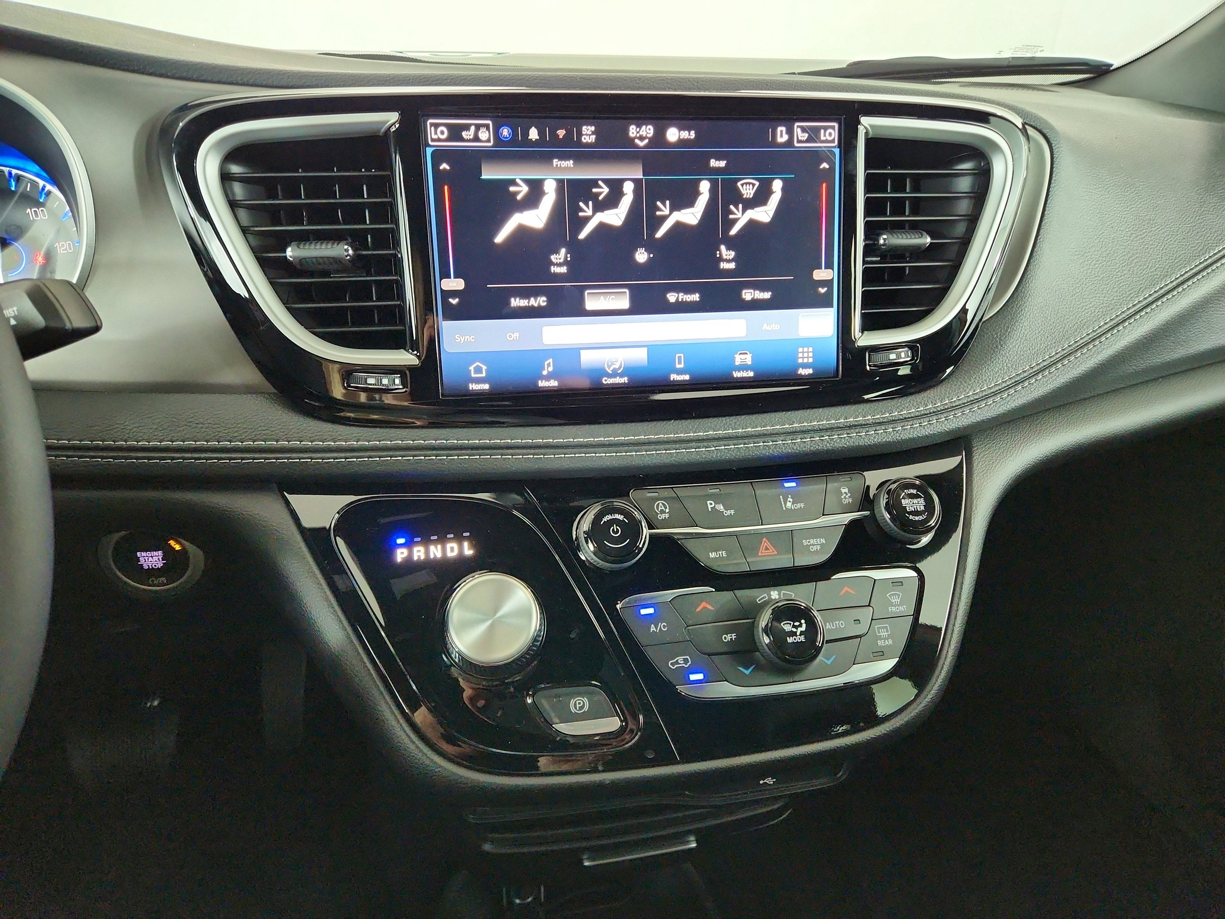 2027 Chrysler Pacifica Select