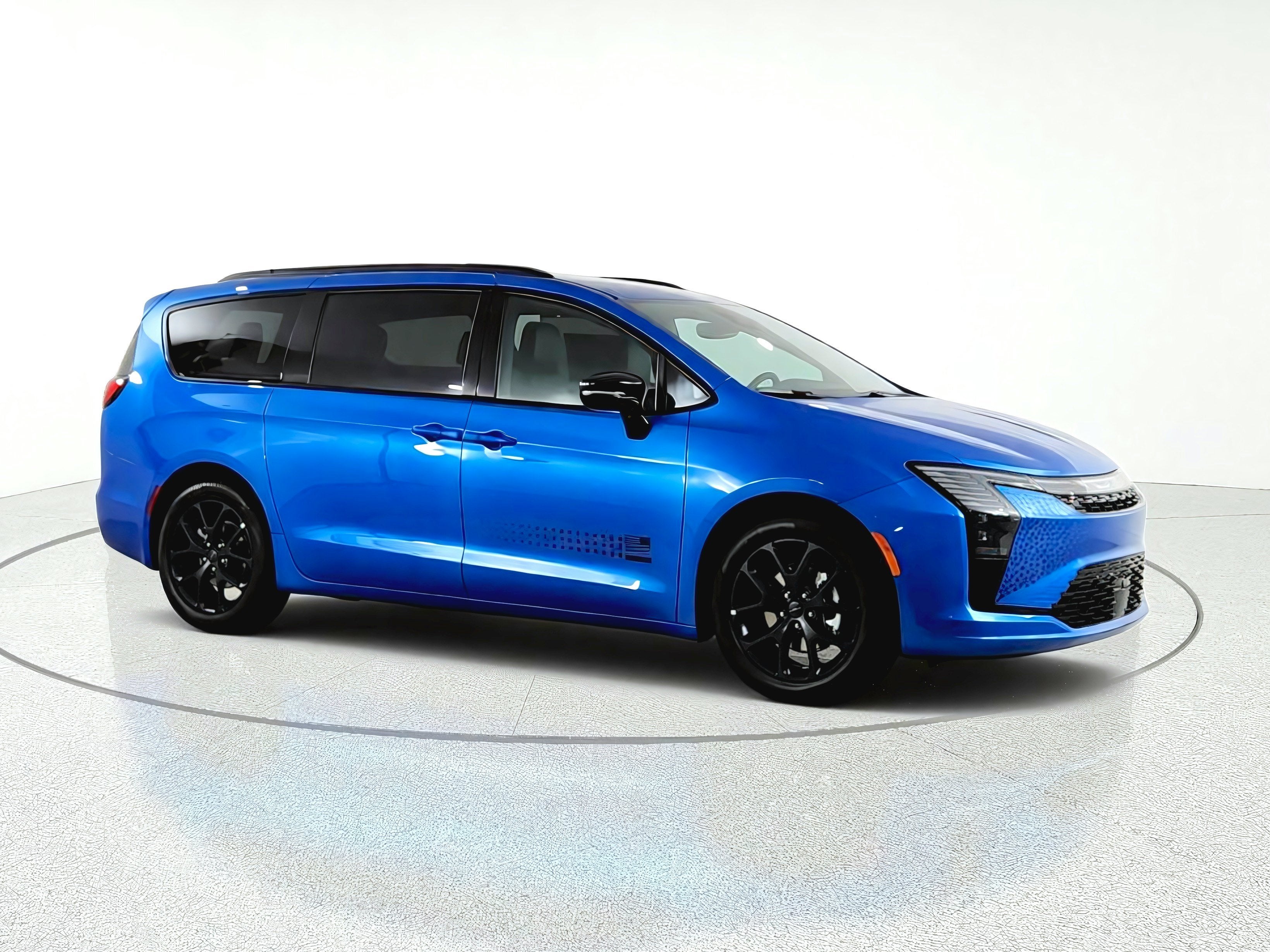 2027 Chrysler Pacifica Select FWD