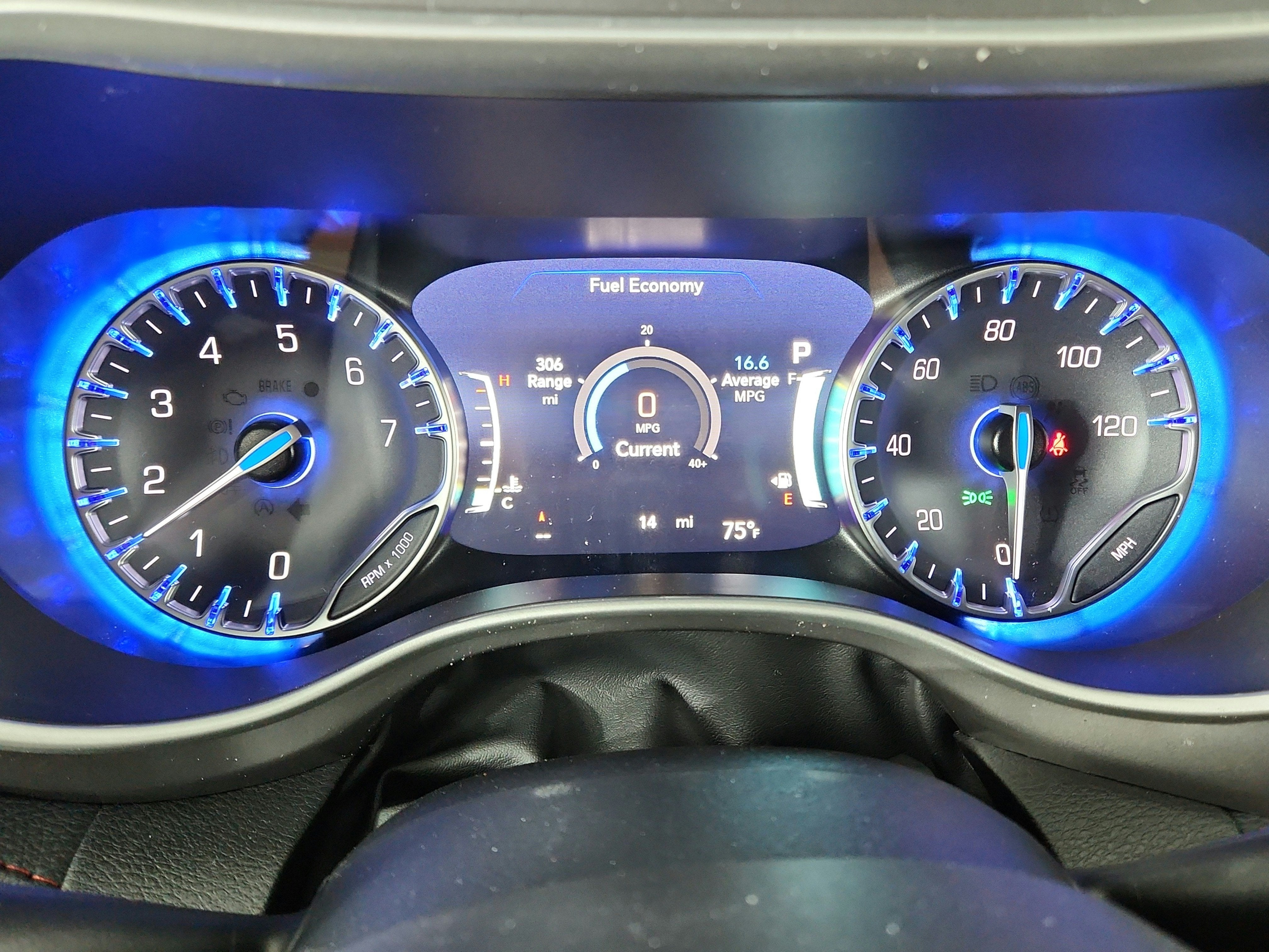2027 Chrysler Pacifica Select FWD