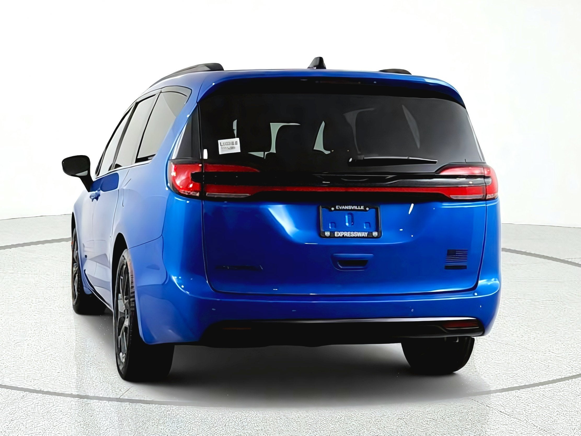 2027 Chrysler Pacifica Select FWD