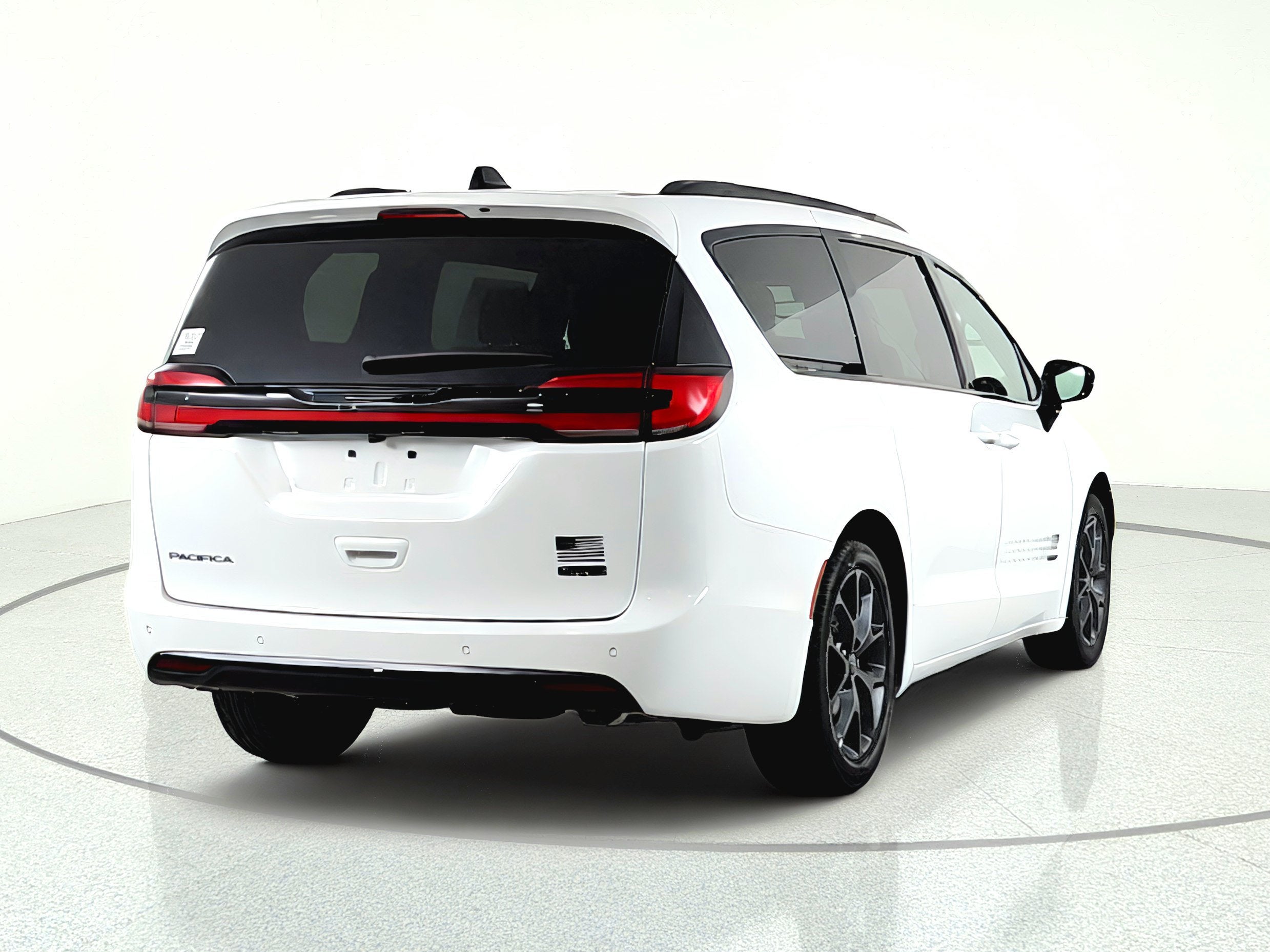 2027 Chrysler Pacifica Select