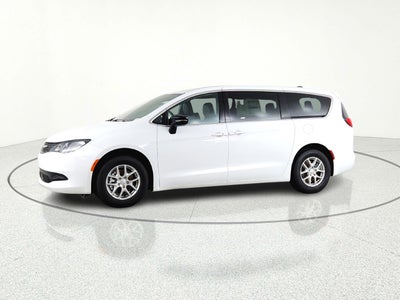 2026 Chrysler Voyager LX