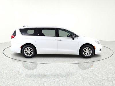 2026 Chrysler Voyager LX