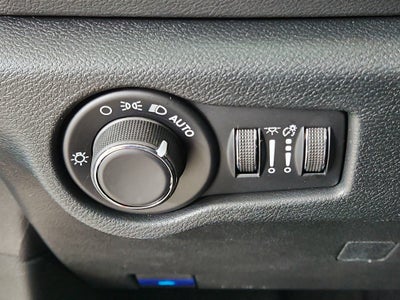 2026 Chrysler Voyager LX