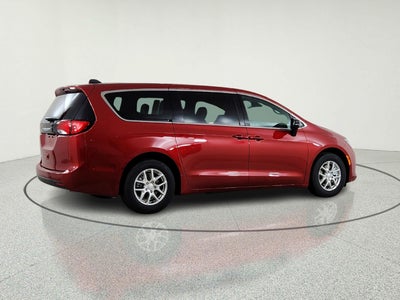 2026 Chrysler Voyager LX