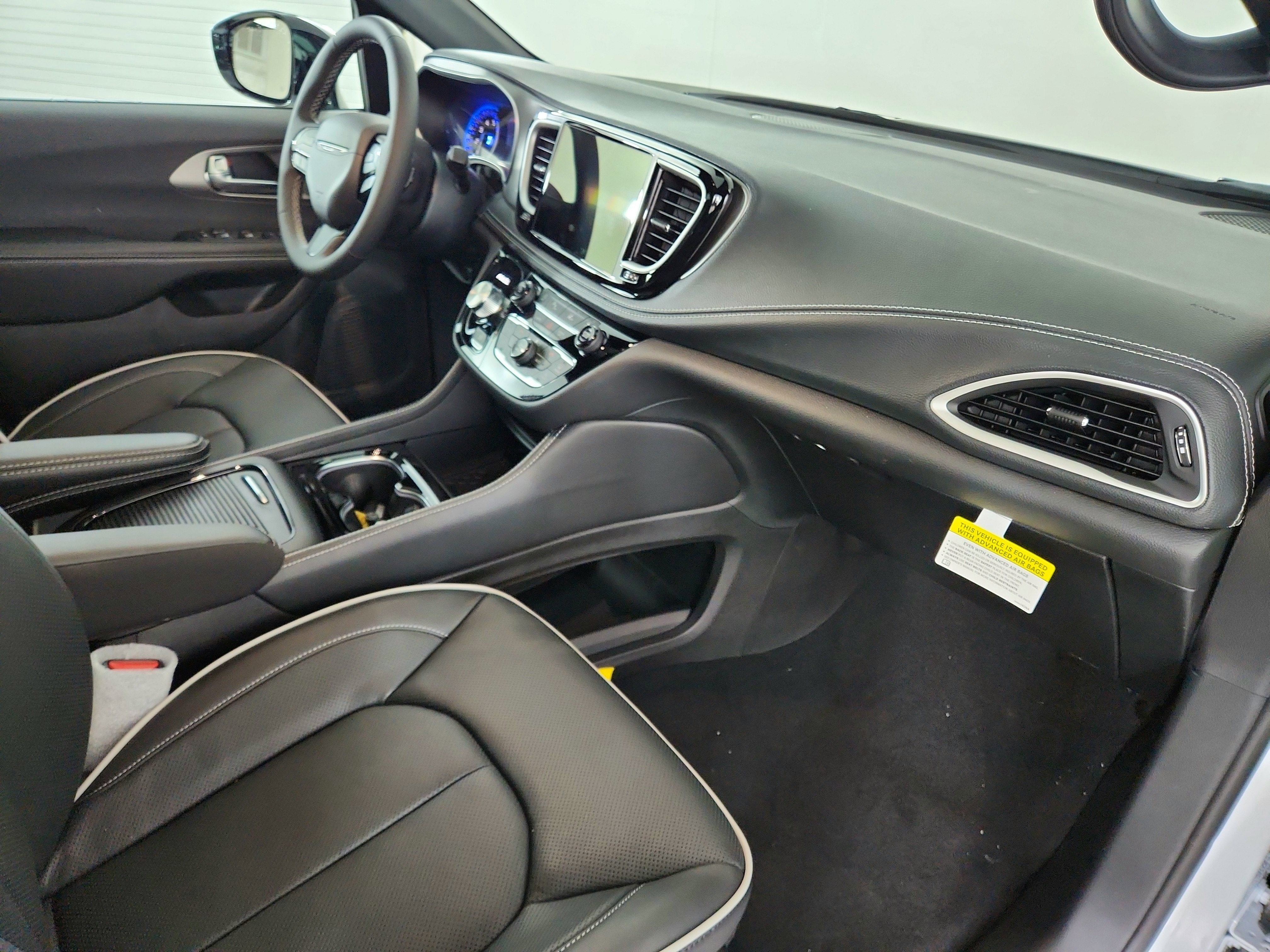2027 Chrysler Pacifica Limited