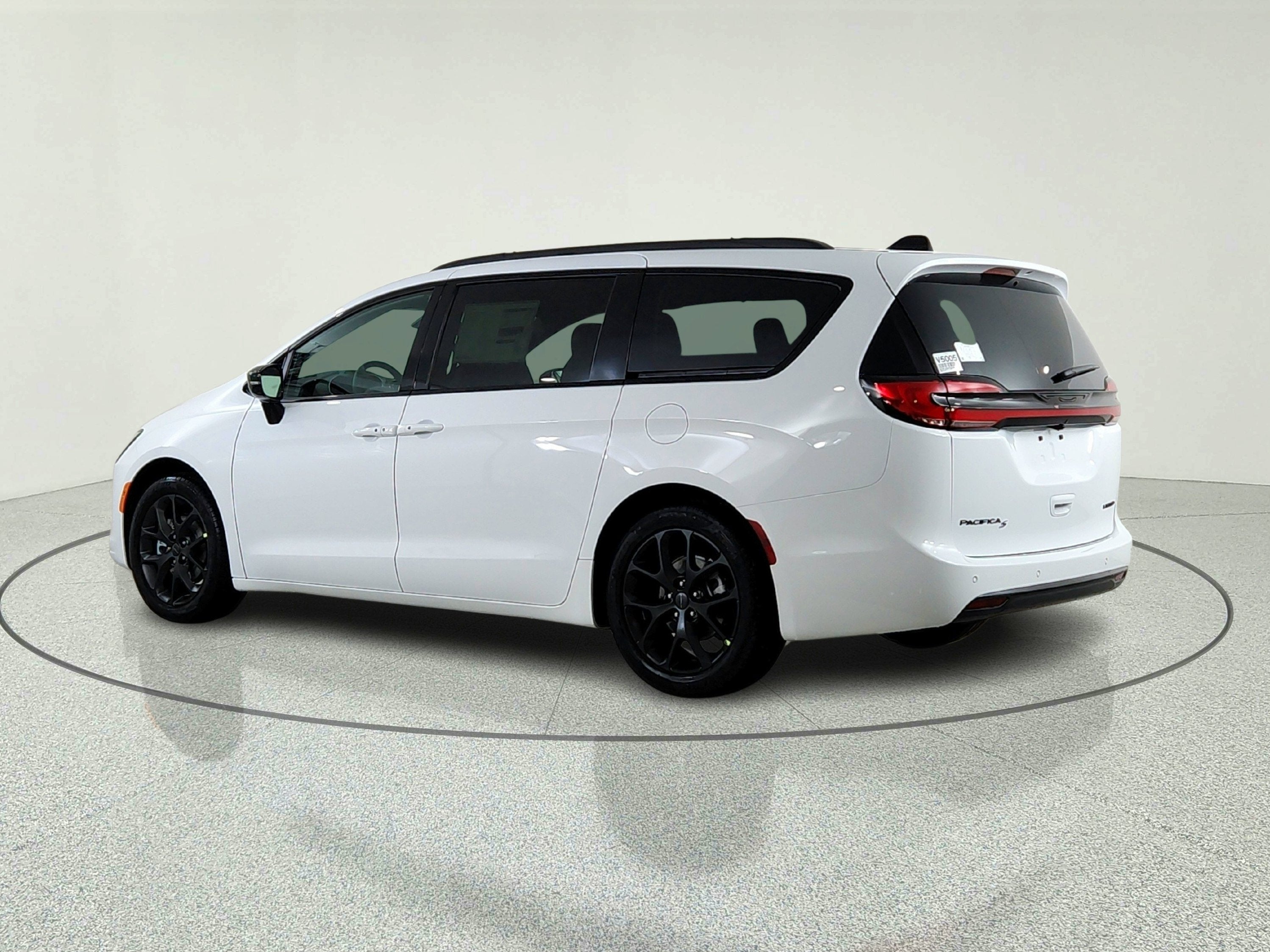 2027 Chrysler Pacifica Limited