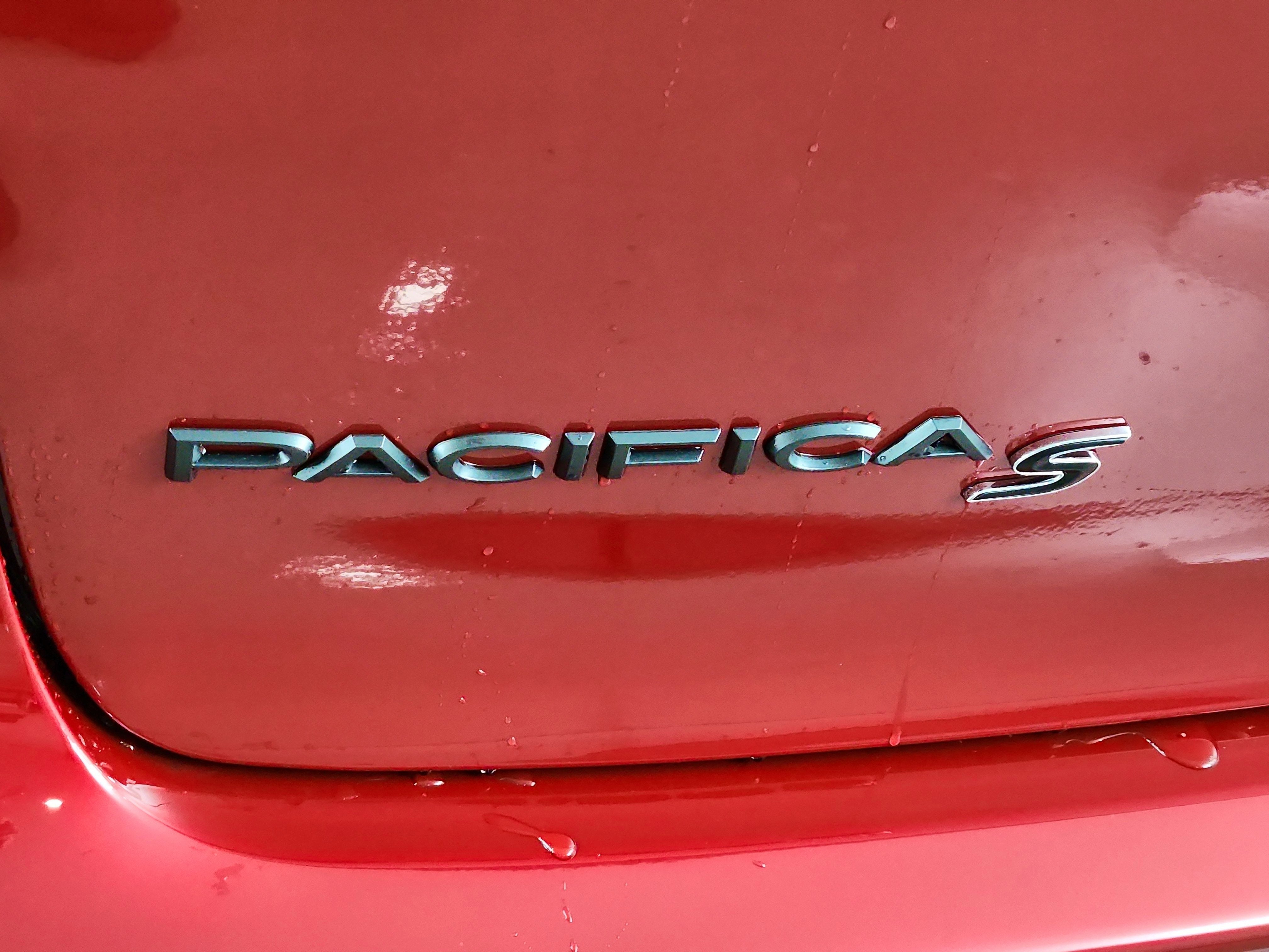 2027 Chrysler Pacifica Limited