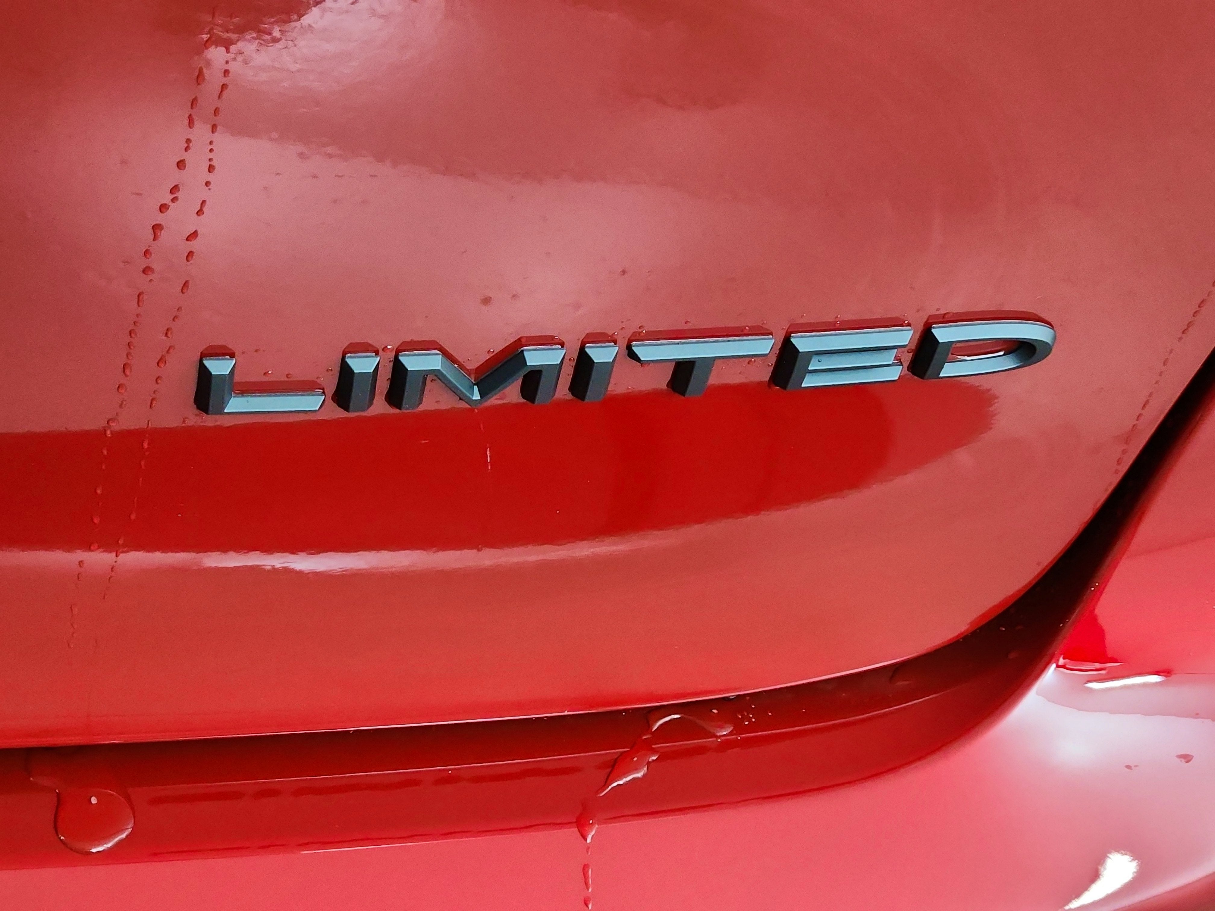 2027 Chrysler Pacifica Limited