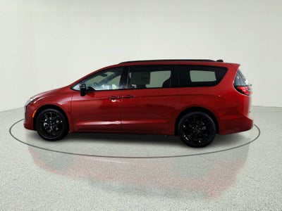 2027 Chrysler Pacifica Limited