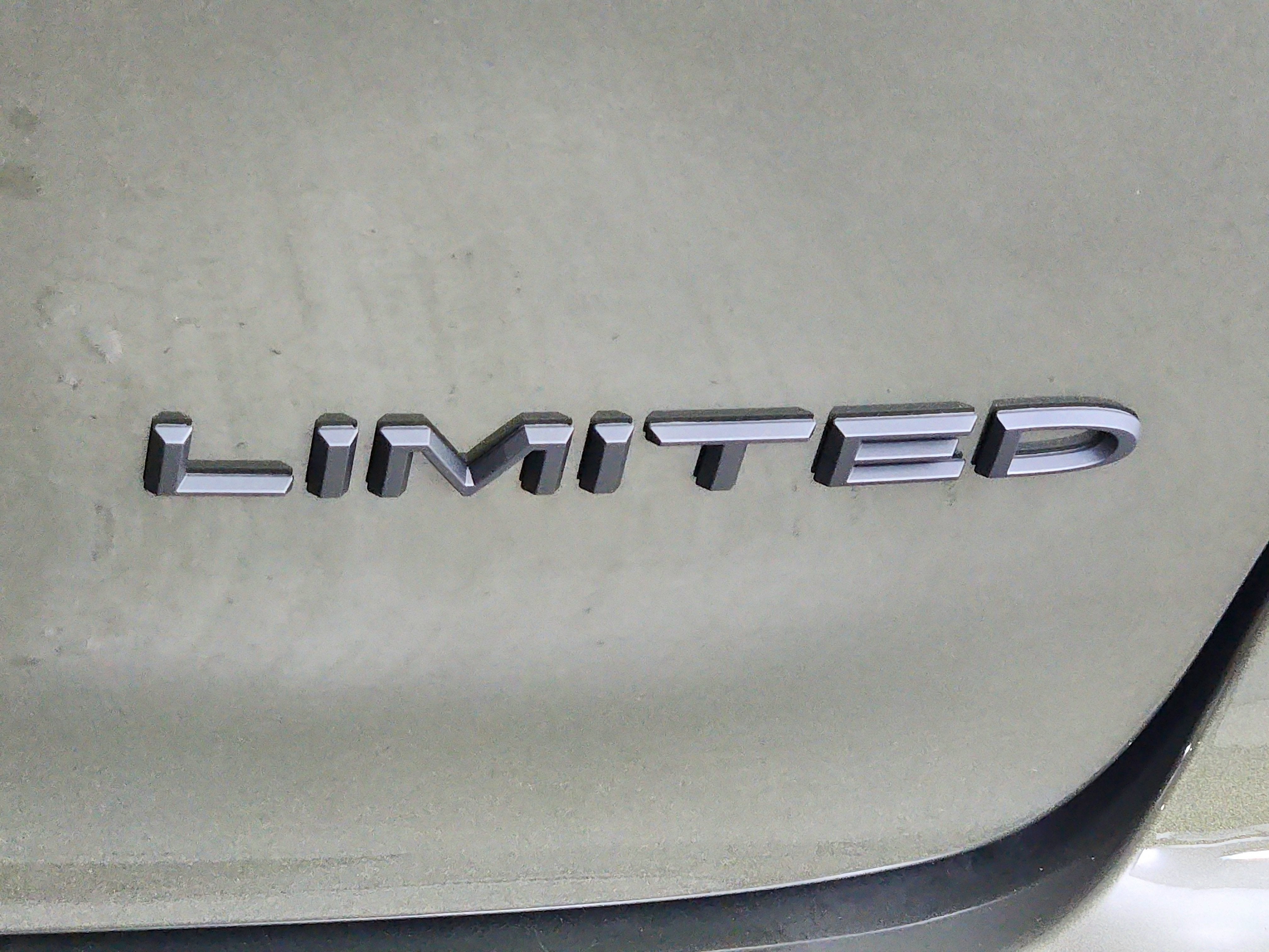 2027 Chrysler Pacifica Limited