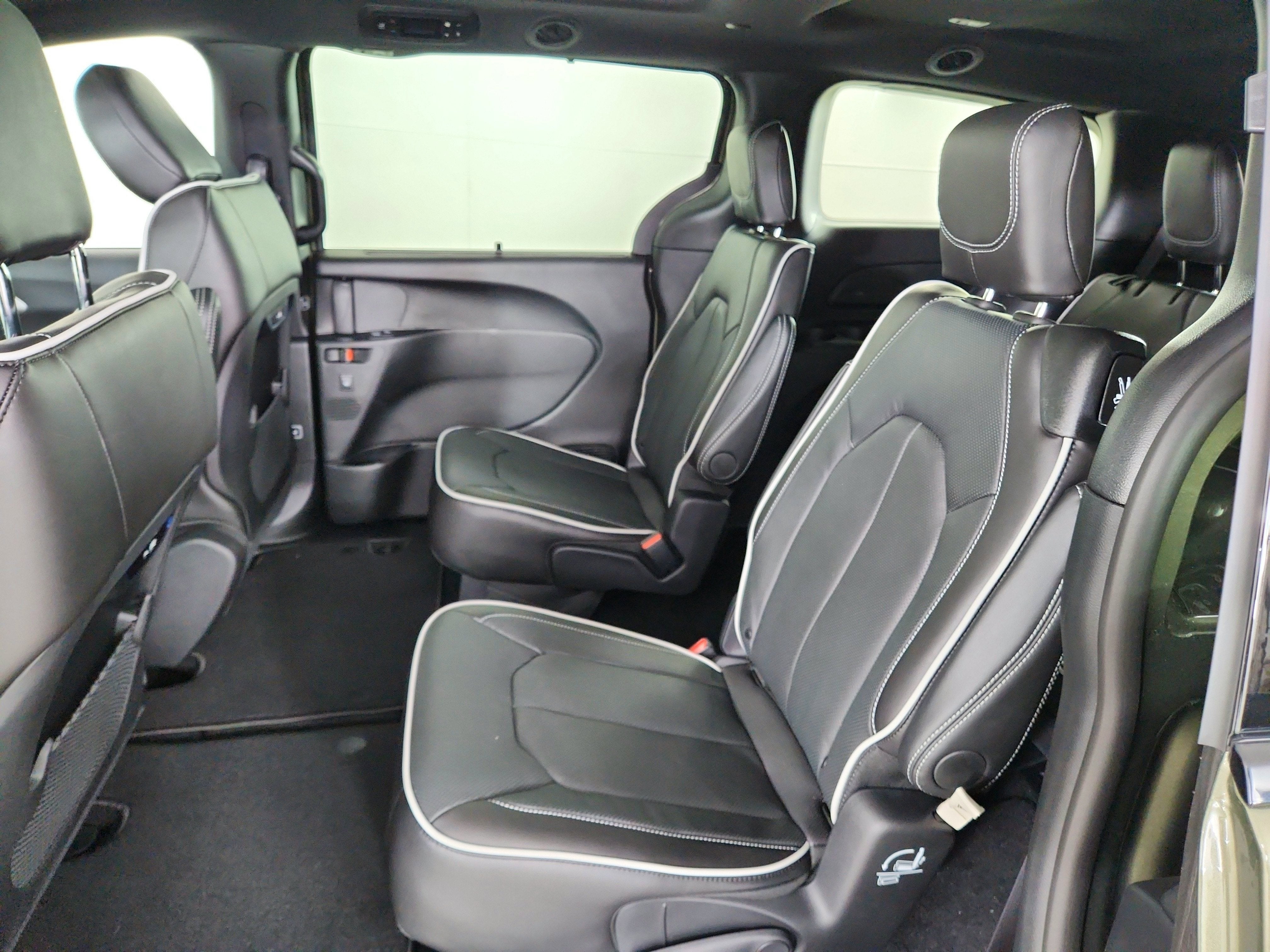 2027 Chrysler Pacifica Limited