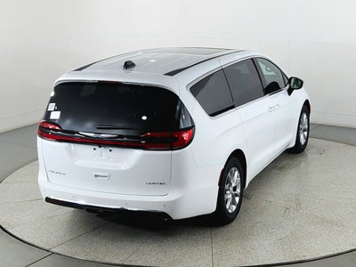 2026 Chrysler Pacifica Limited