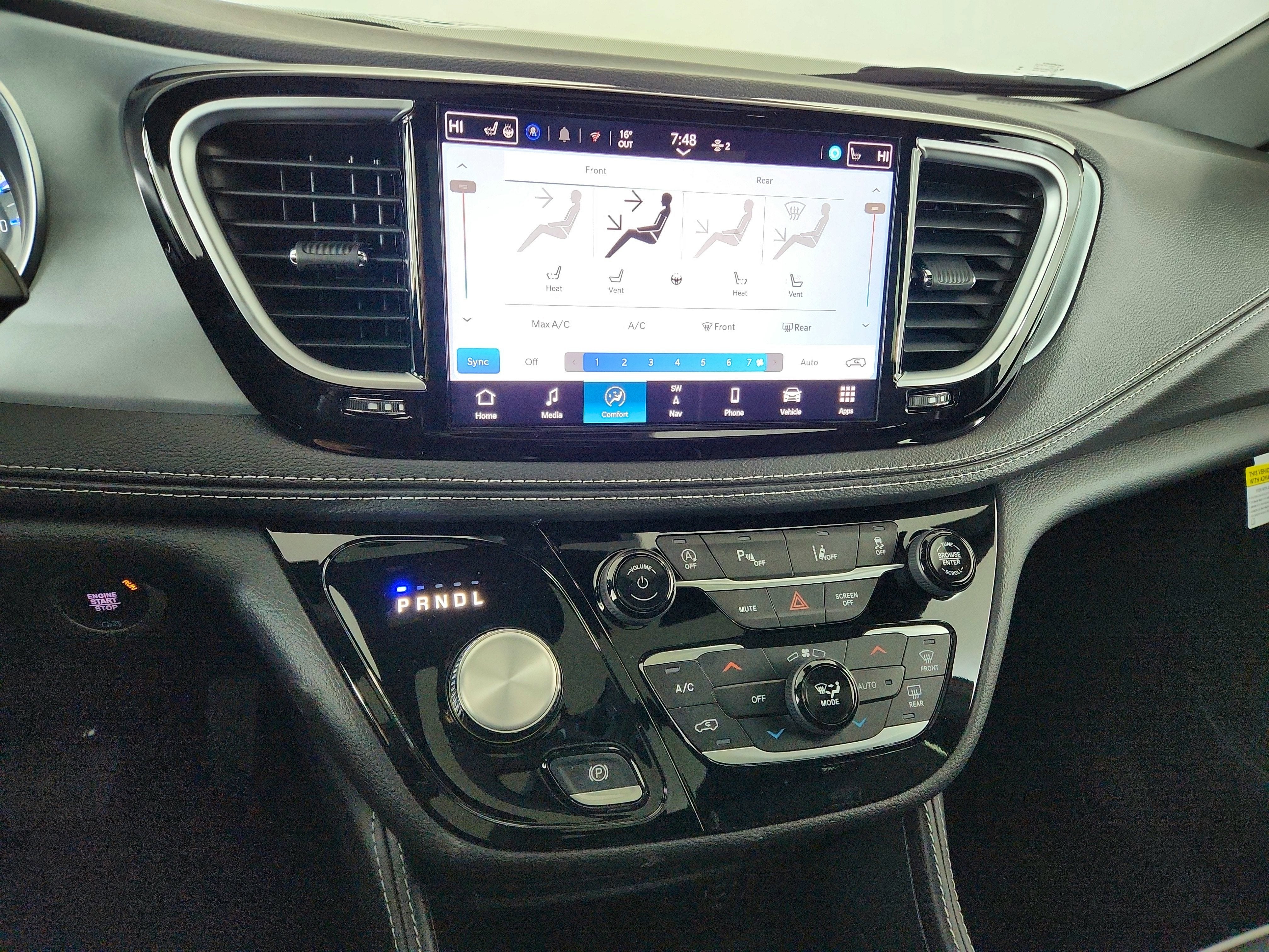 2026 Chrysler Pacifica Limited