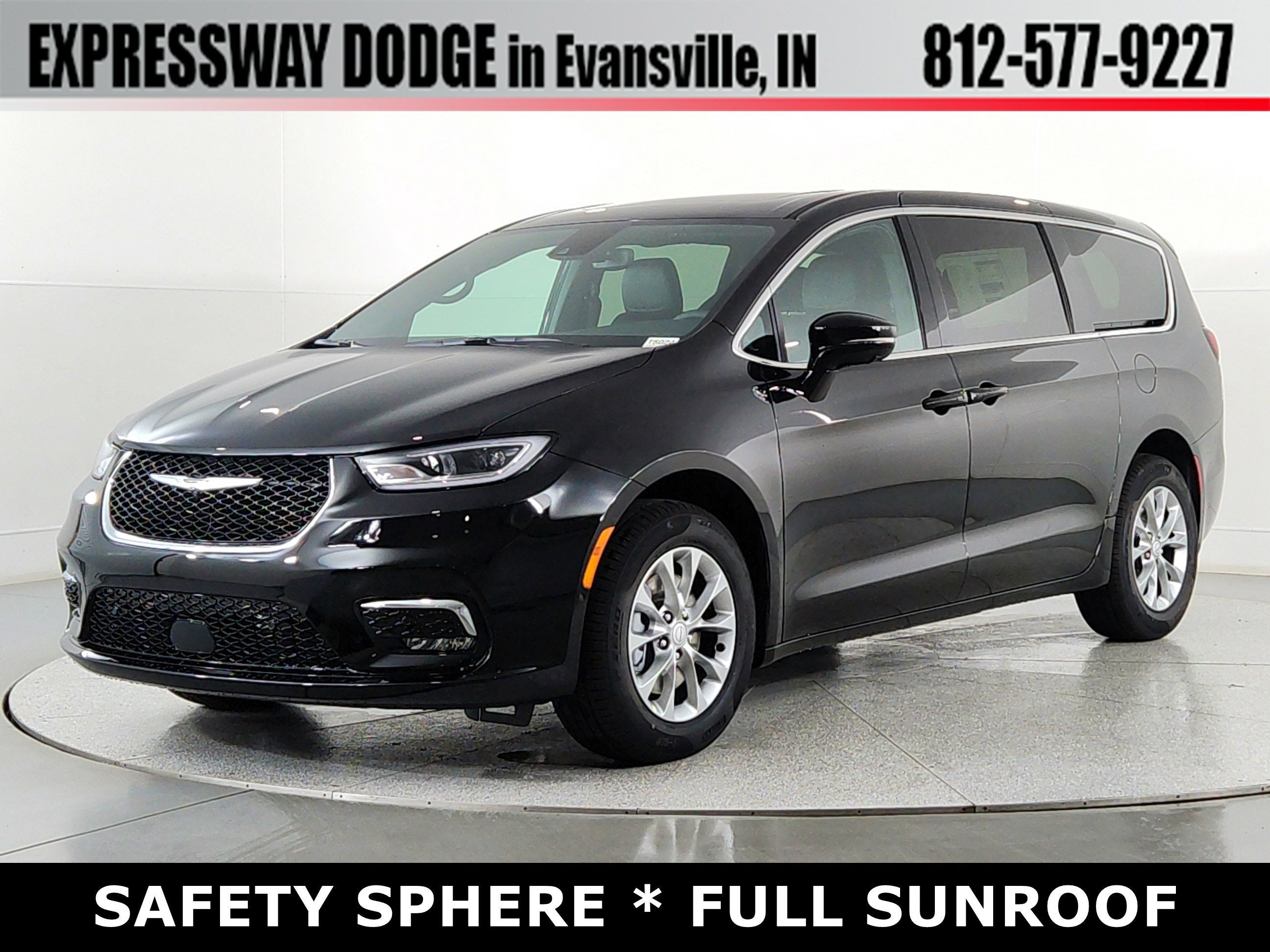 2026 Chrysler Pacifica Select