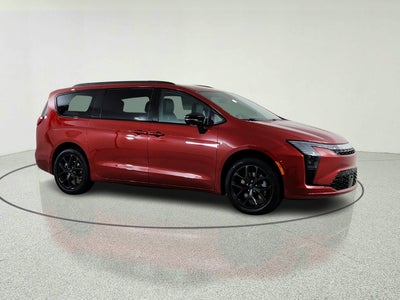 2027 Chrysler Pacifica Limited