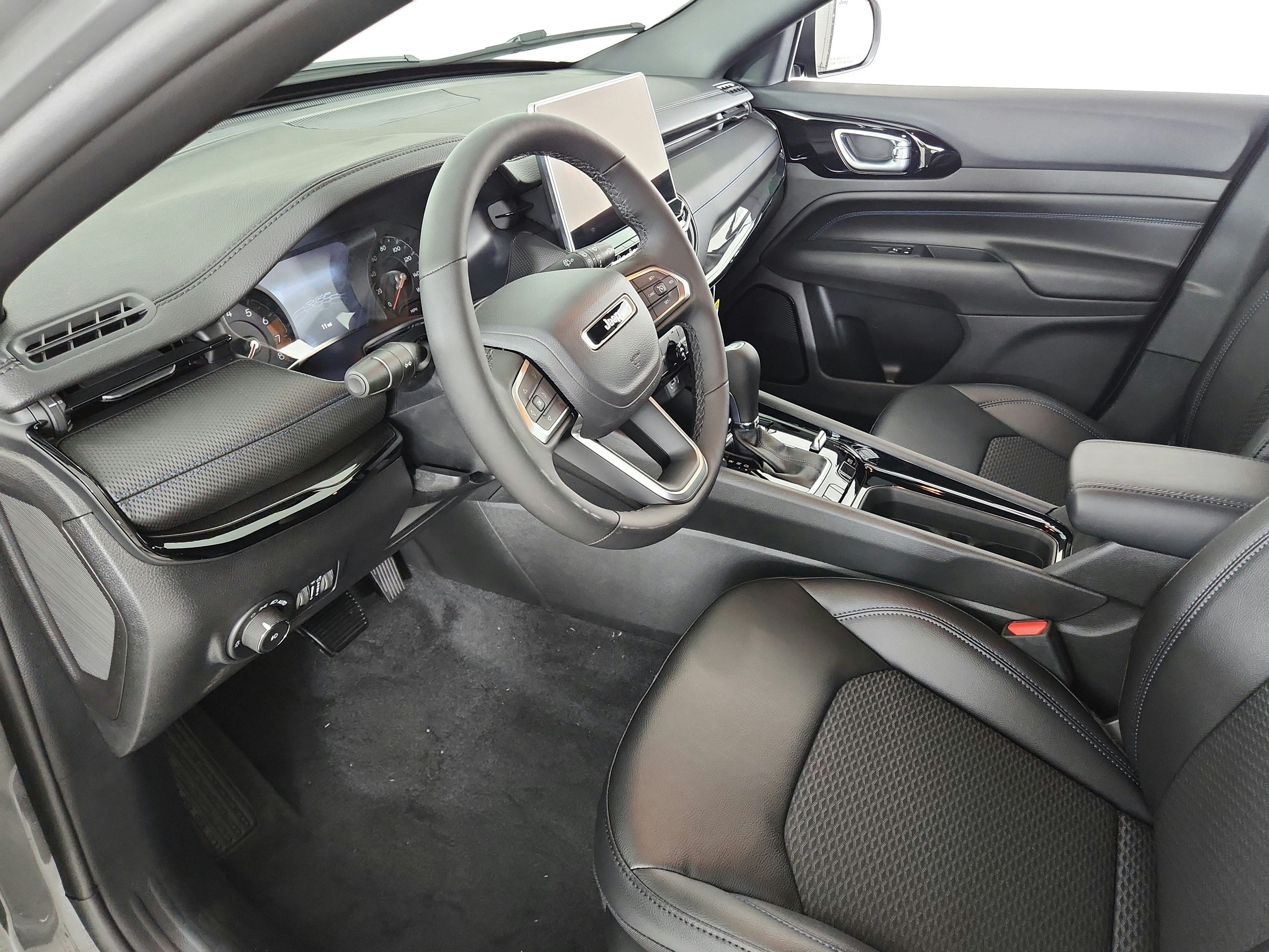2026 Jeep Compass Latitude Altitude 4x4