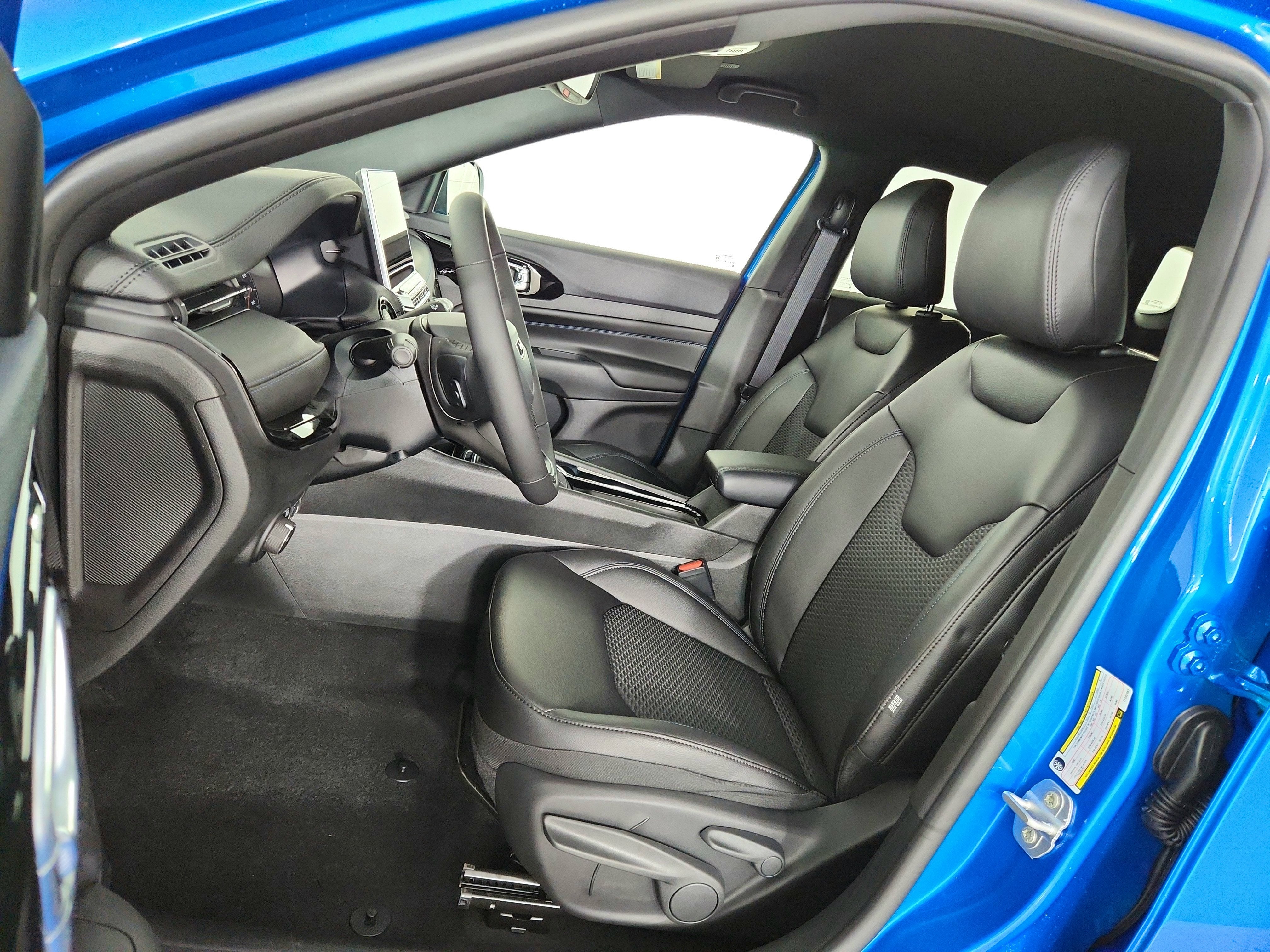 2026 Jeep Compass JEEP COMPASS LATITUDE 4X4