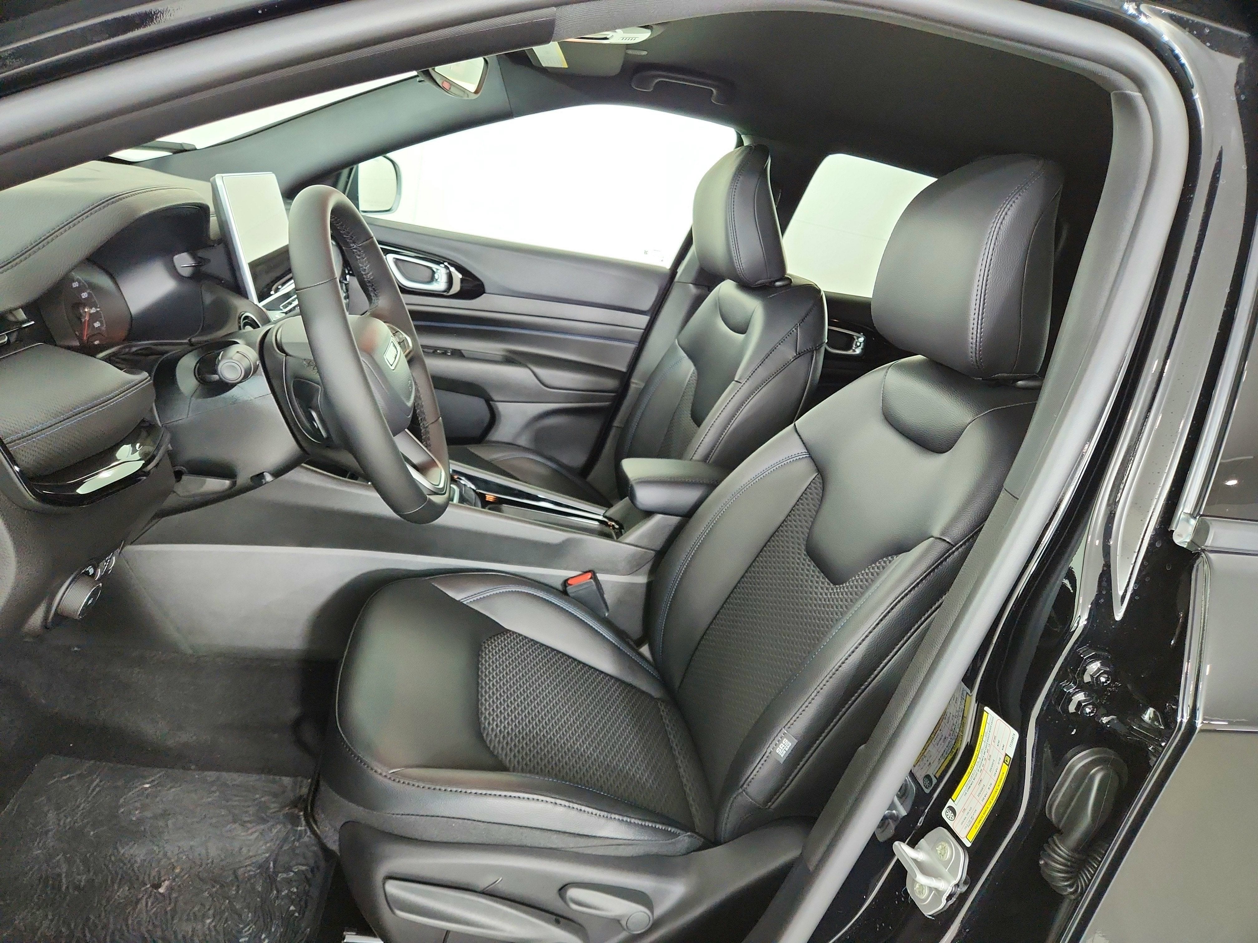 2026 Jeep Compass JEEP COMPASS LATITUDE 4X4