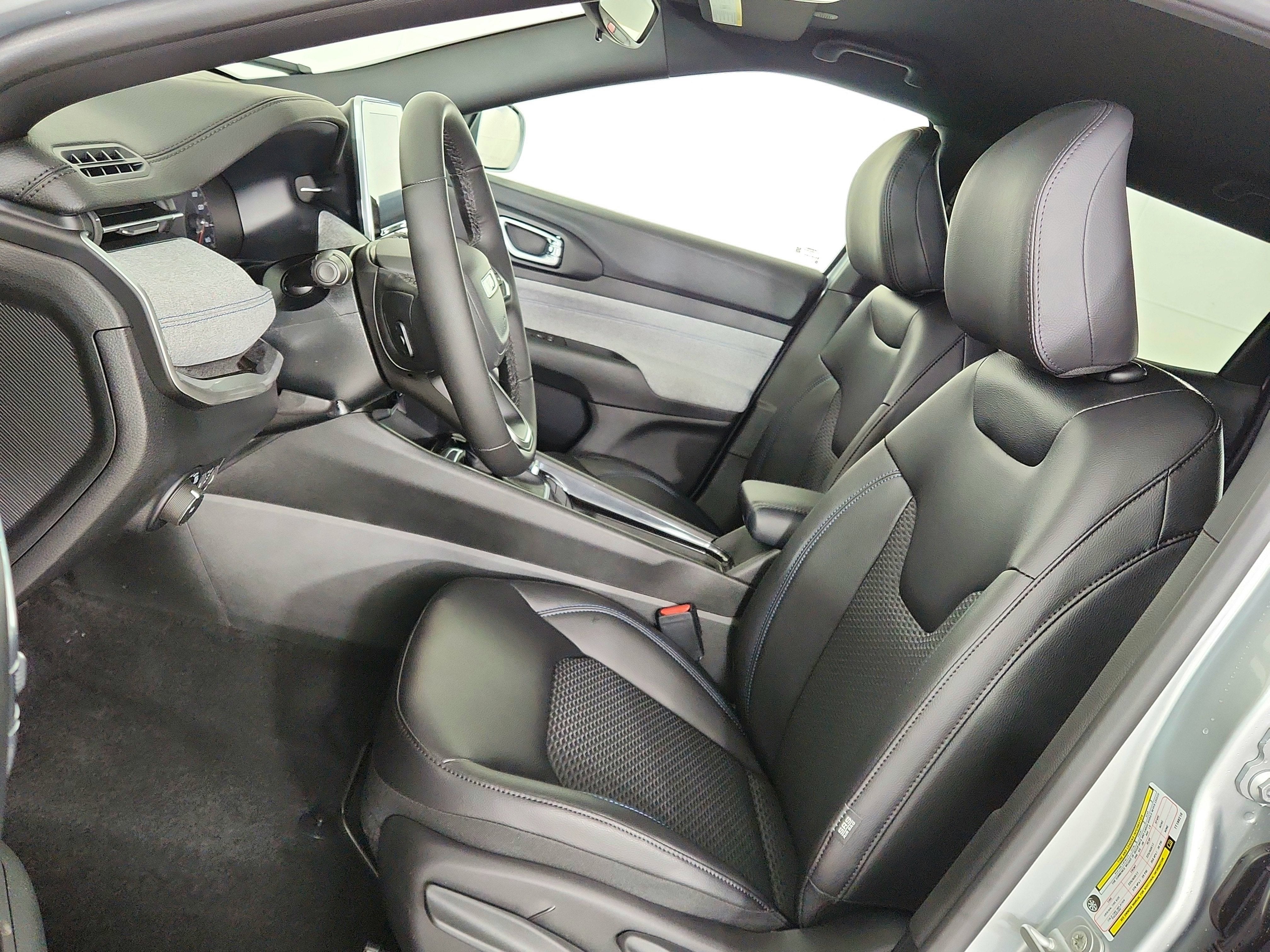 2026 Jeep Compass JEEP COMPASS LATITUDE 4X4