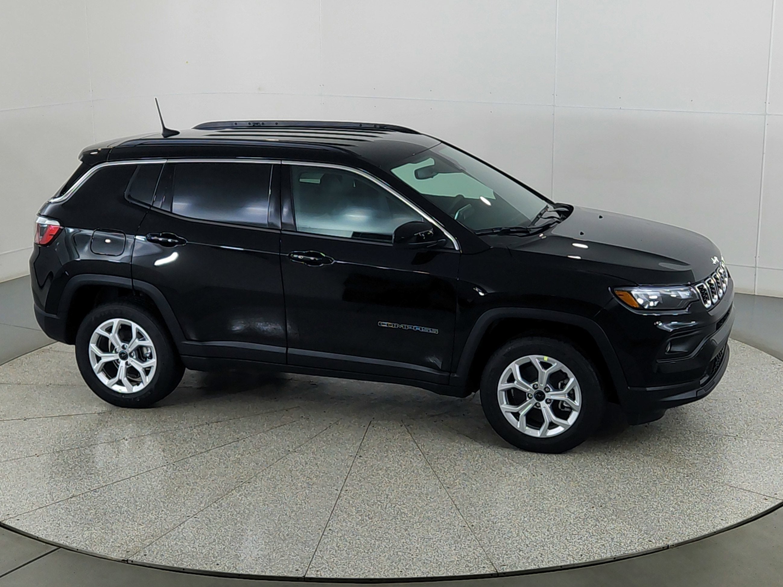 2026 Jeep Compass JEEP COMPASS LATITUDE 4X4