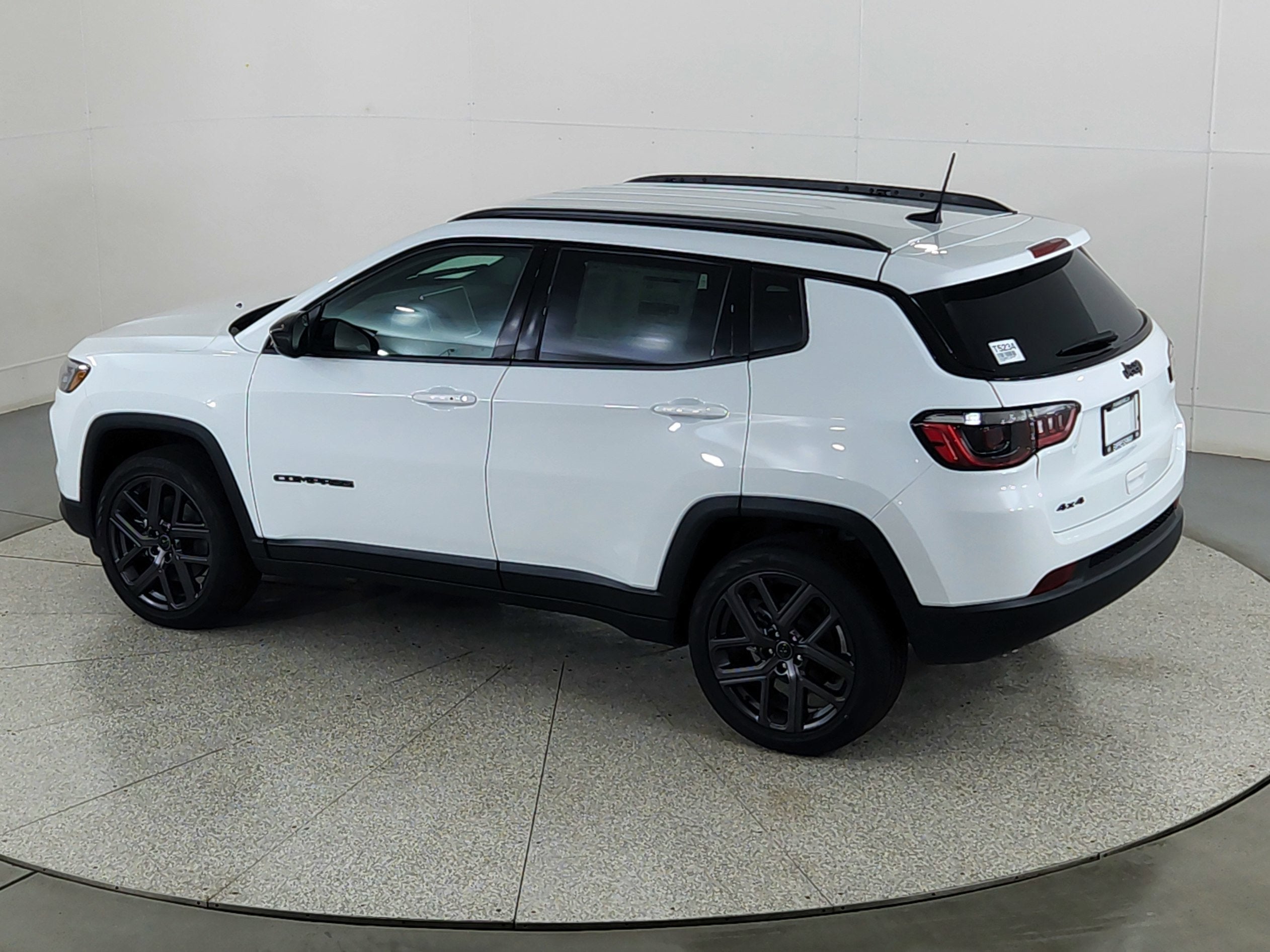2026 Jeep Compass JEEP COMPASS LATITUDE 4X4