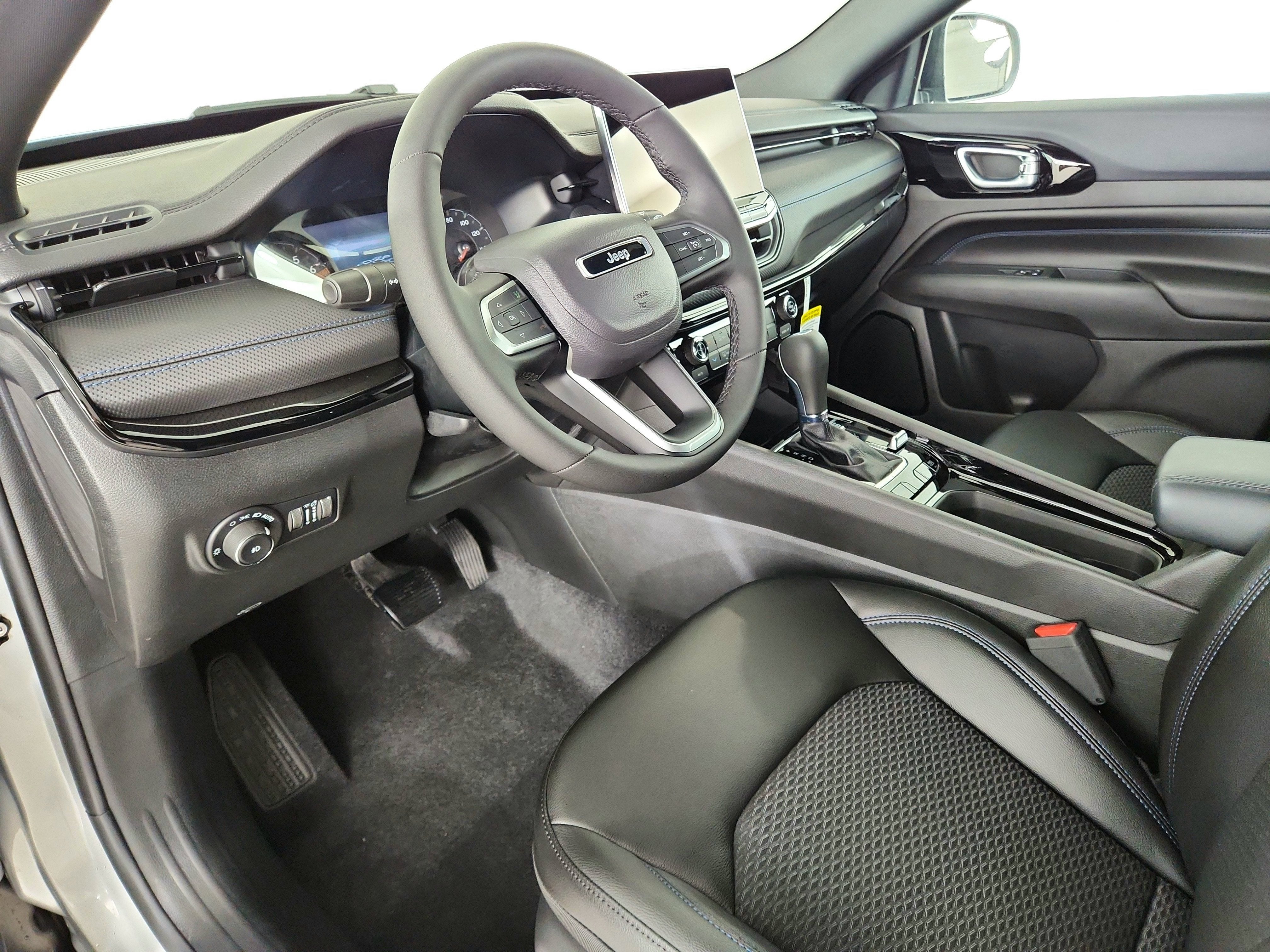 2026 Jeep Compass Latitude Altitude 4x4