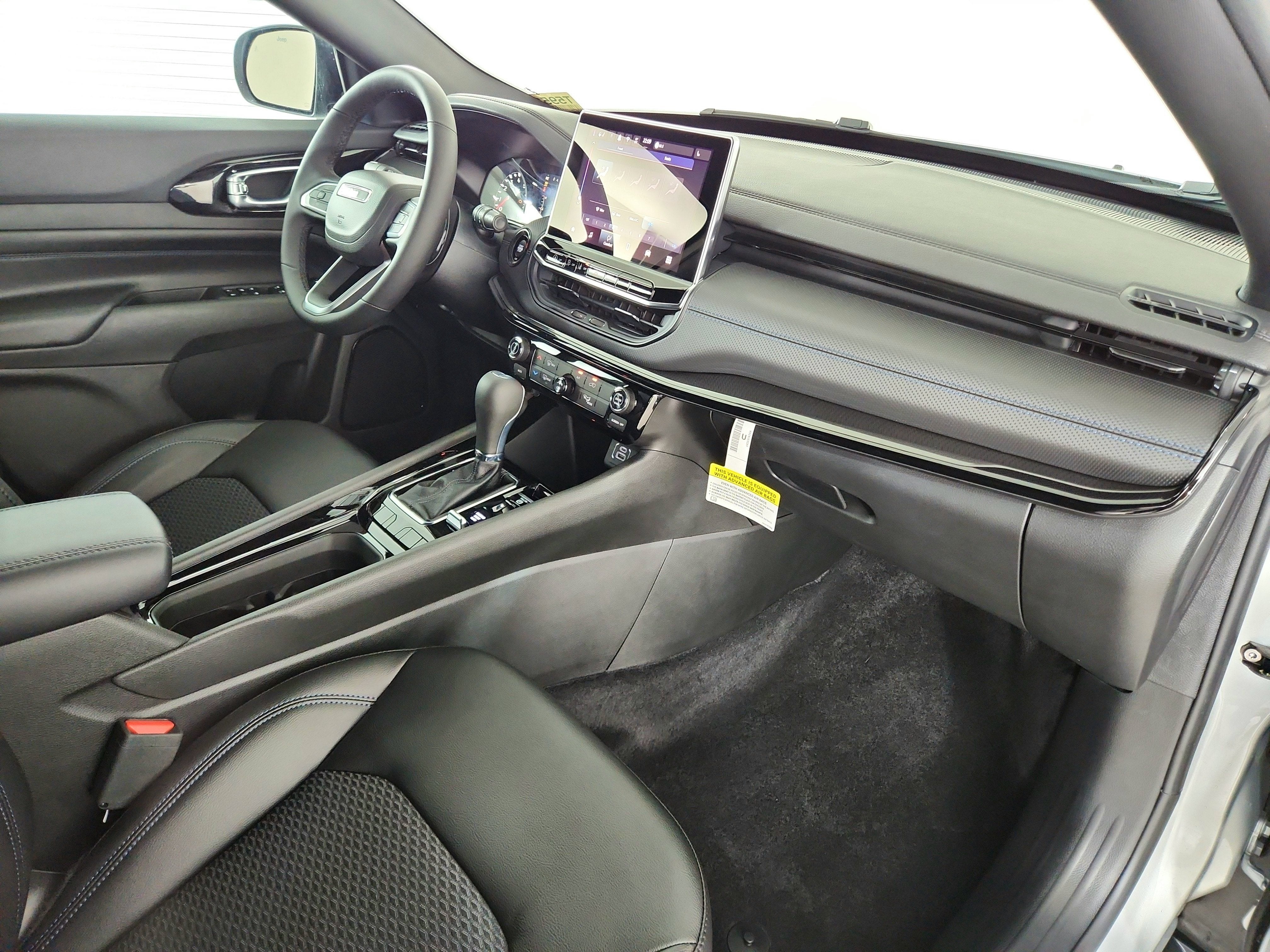 2026 Jeep Compass Latitude Altitude 4x4