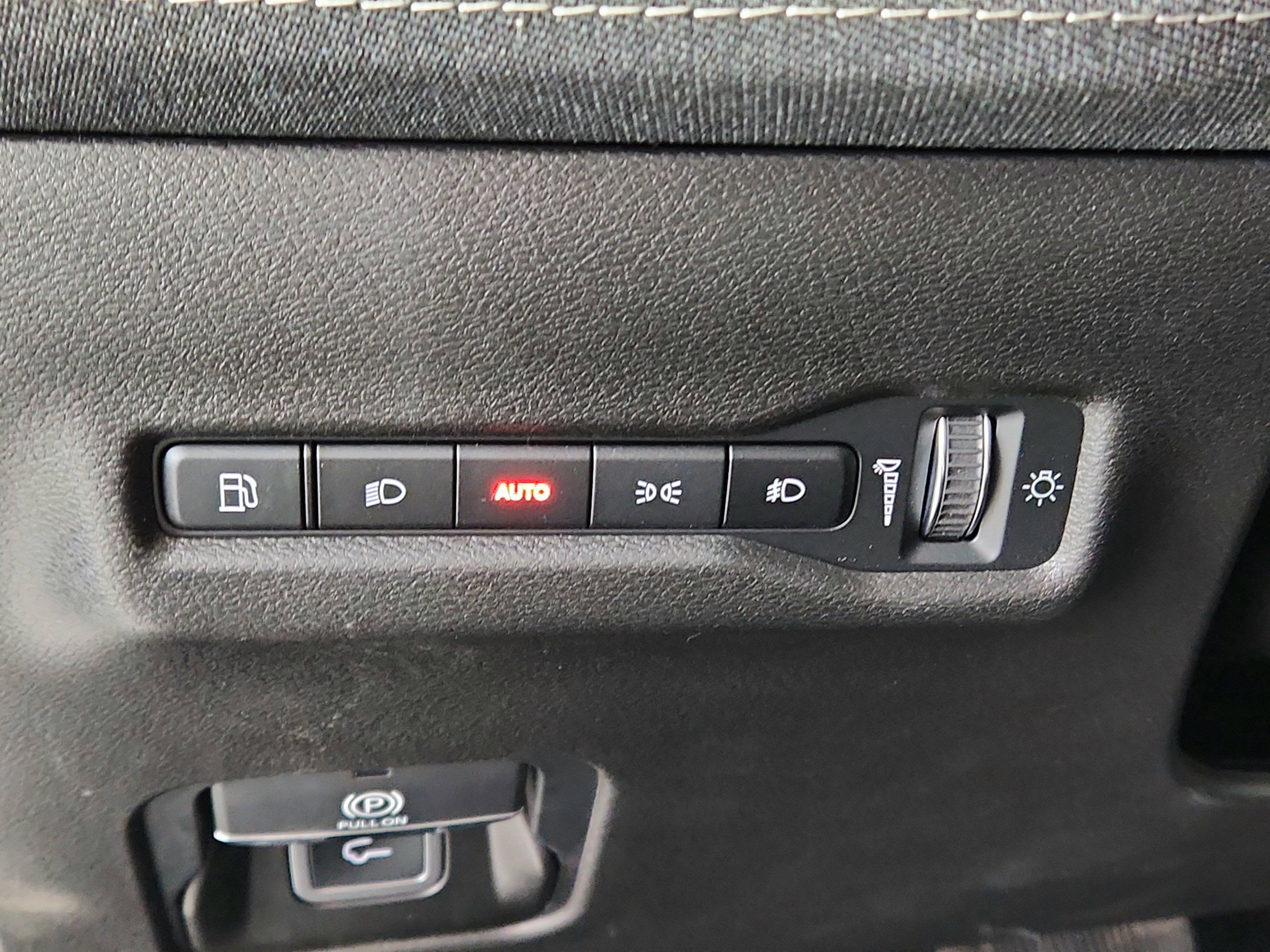 2026 Jeep Cherokee JEEP CHEROKEE LAREDO/ LIMITED 4X4