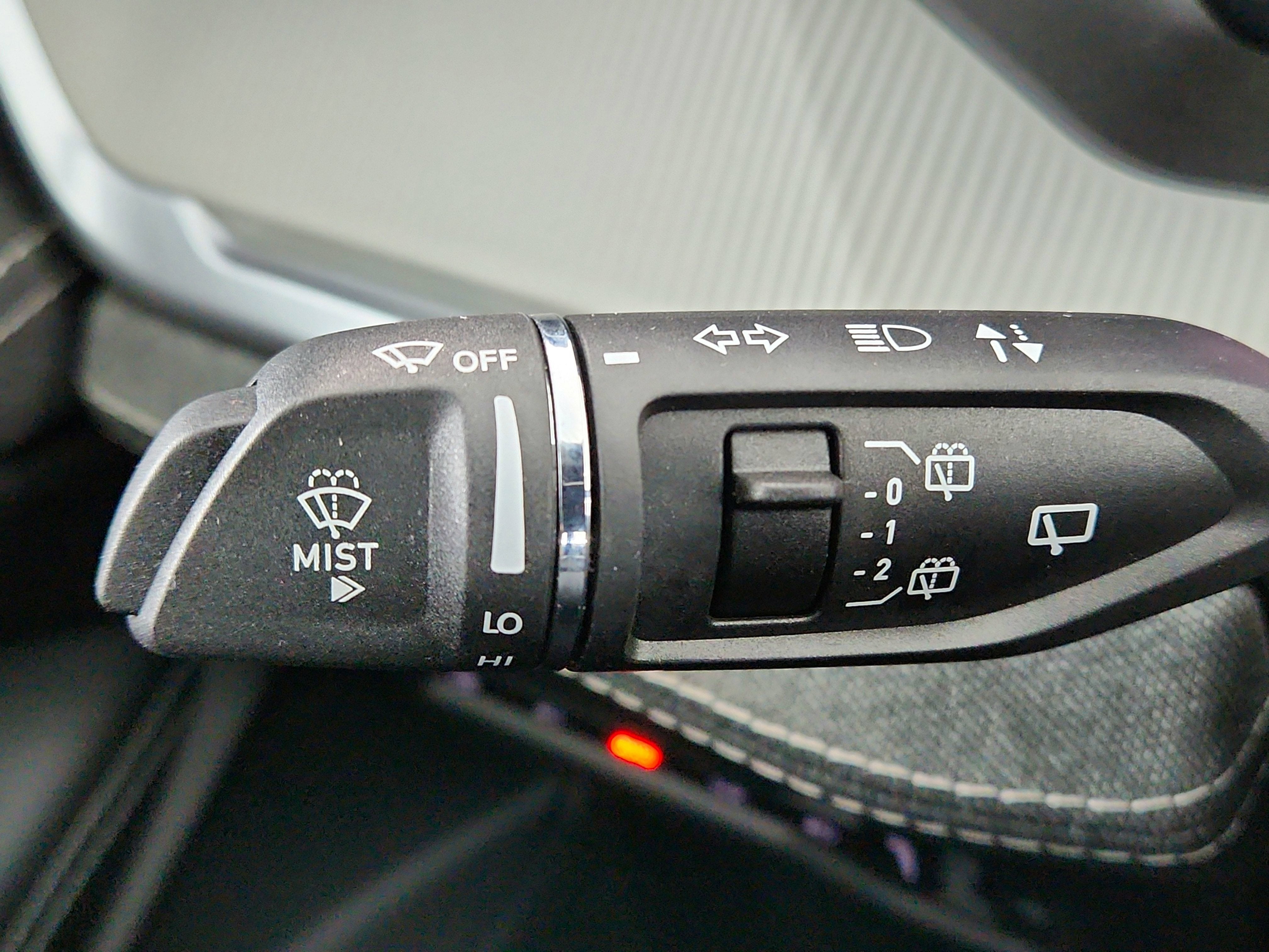 2026 Jeep Cherokee JEEP CHEROKEE LAREDO/ LIMITED 4X4