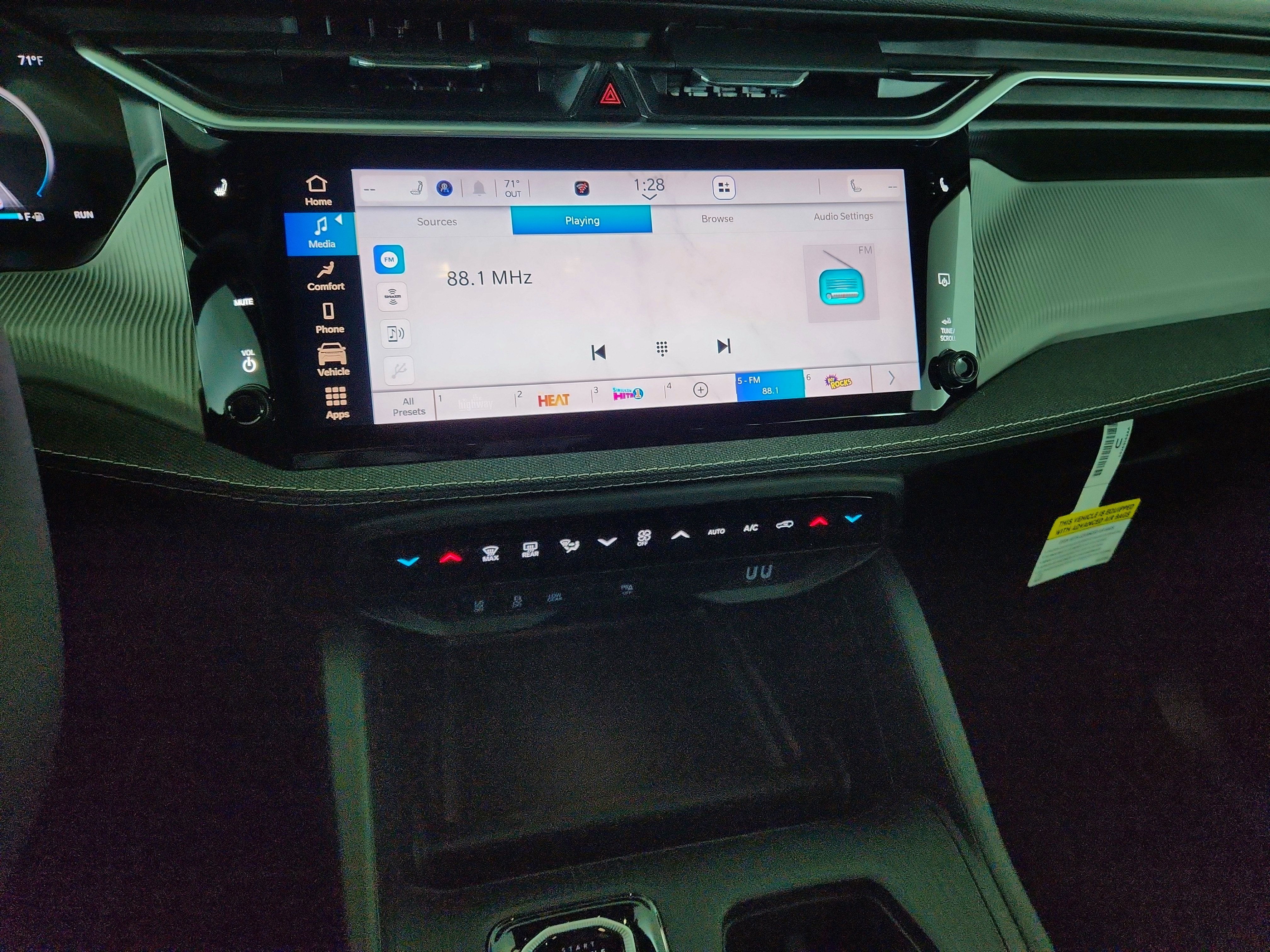 2026 Jeep Cherokee JEEP CHEROKEE LAREDO/ LIMITED 4X4