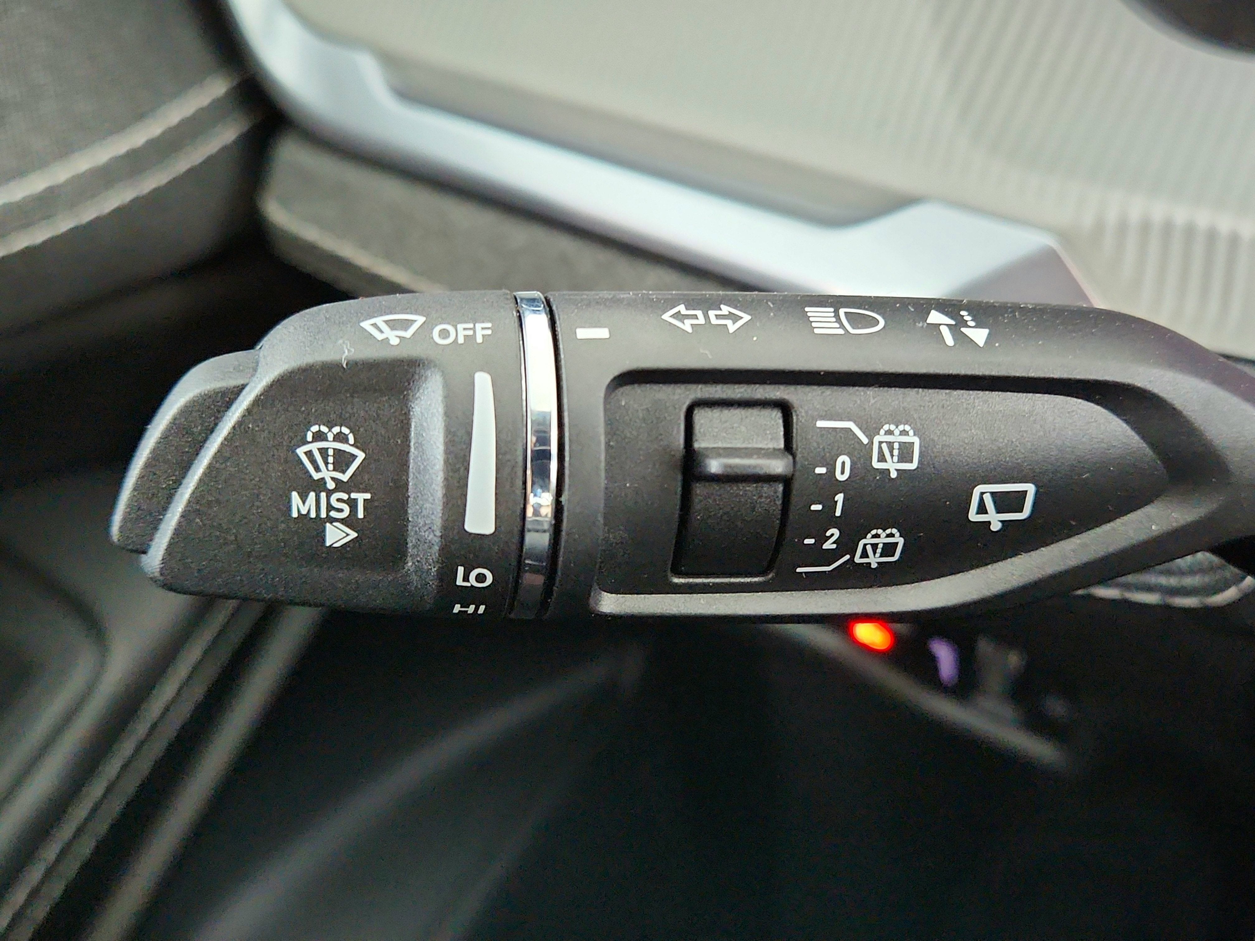 2026 Jeep Cherokee JEEP CHEROKEE LAREDO/ LIMITED 4X4